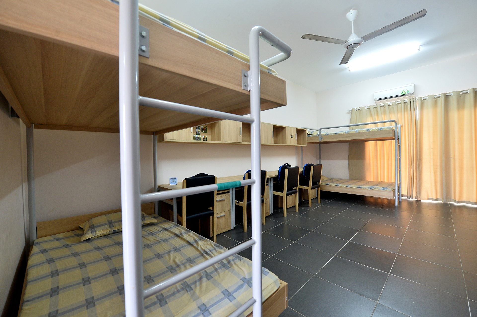 Trung tam the thao hien dai o Ha Noi anh 11