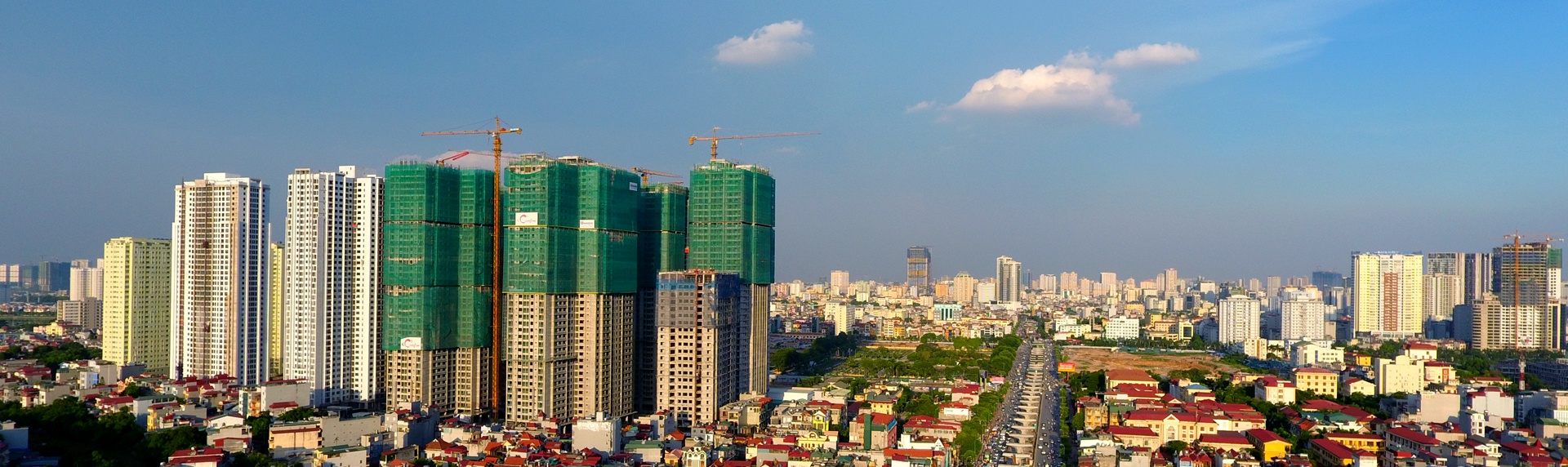 Ha Noi day dac nha cao tang anh 9