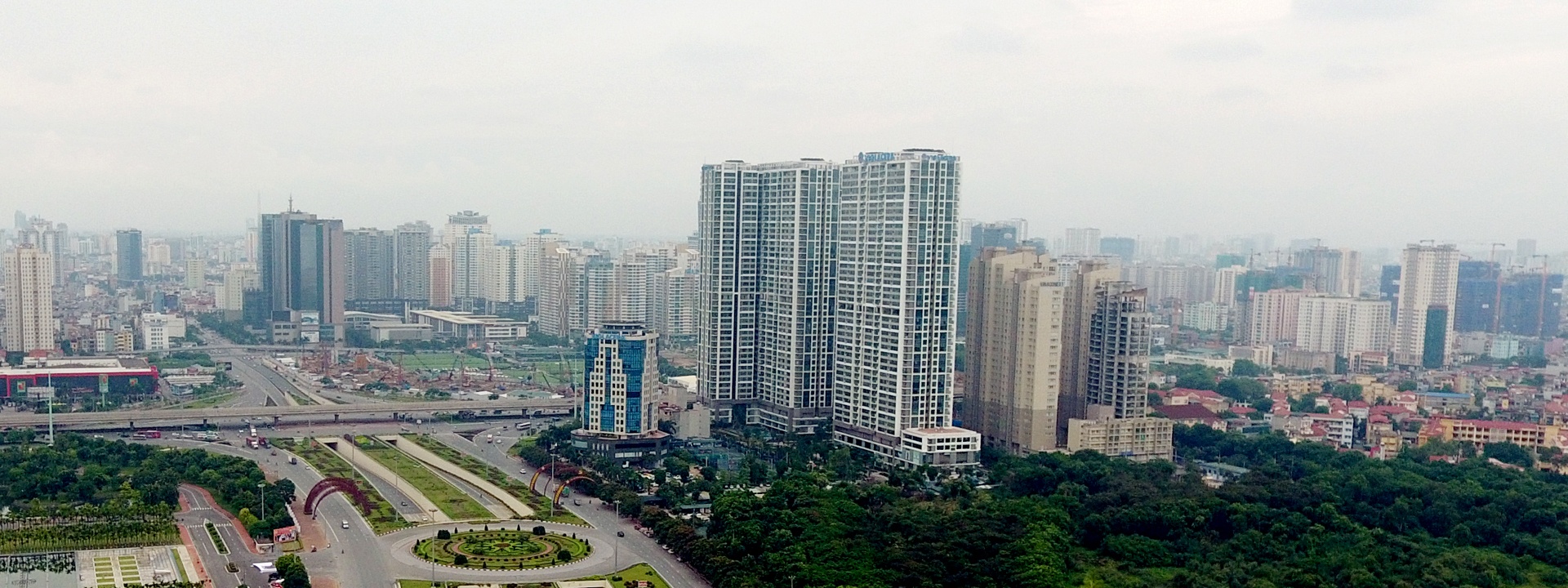 Ha Noi day dac nha cao tang anh 6