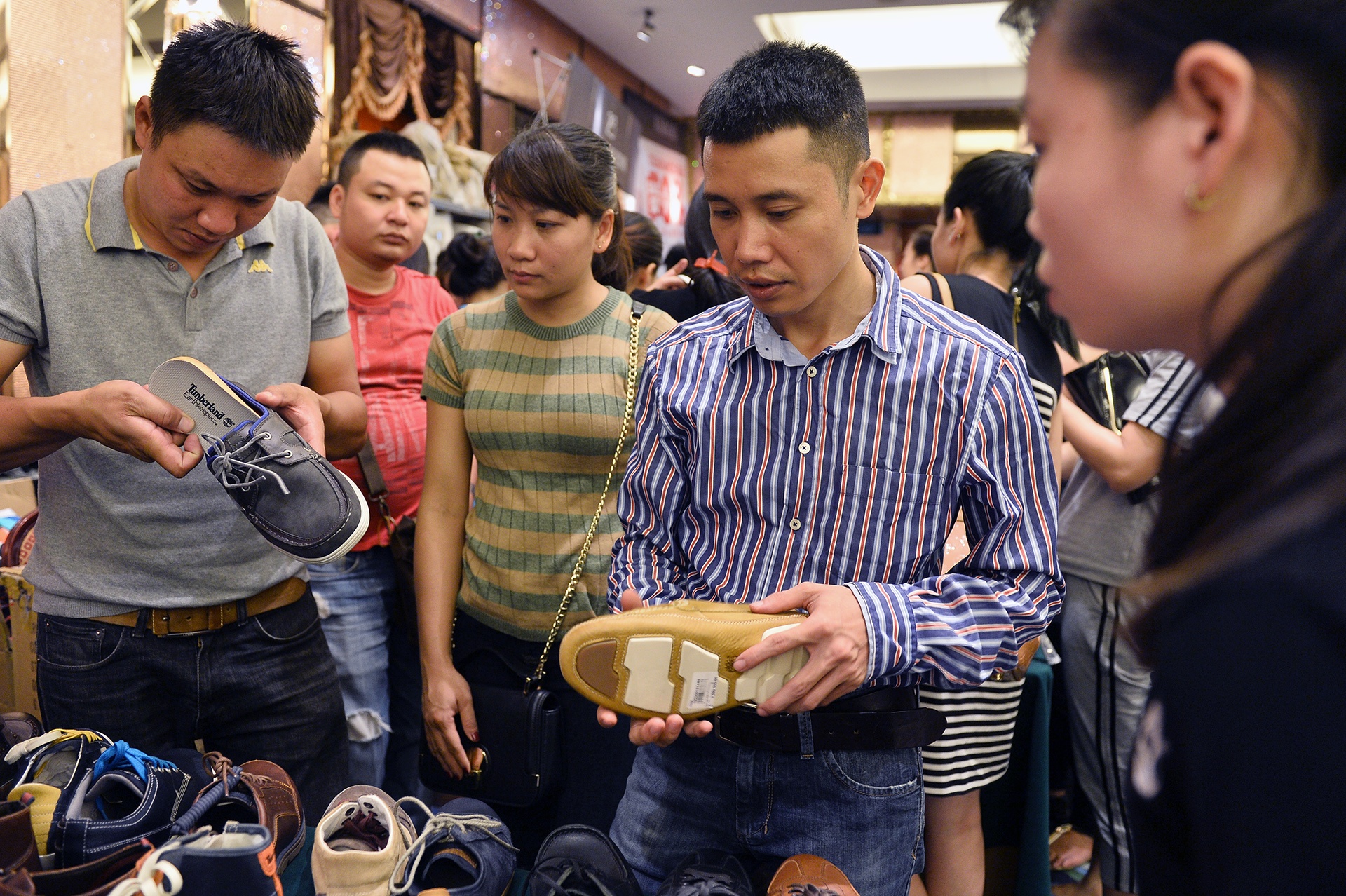 ngay hoi sieu giam gia sale off o Ha Noi anh 11