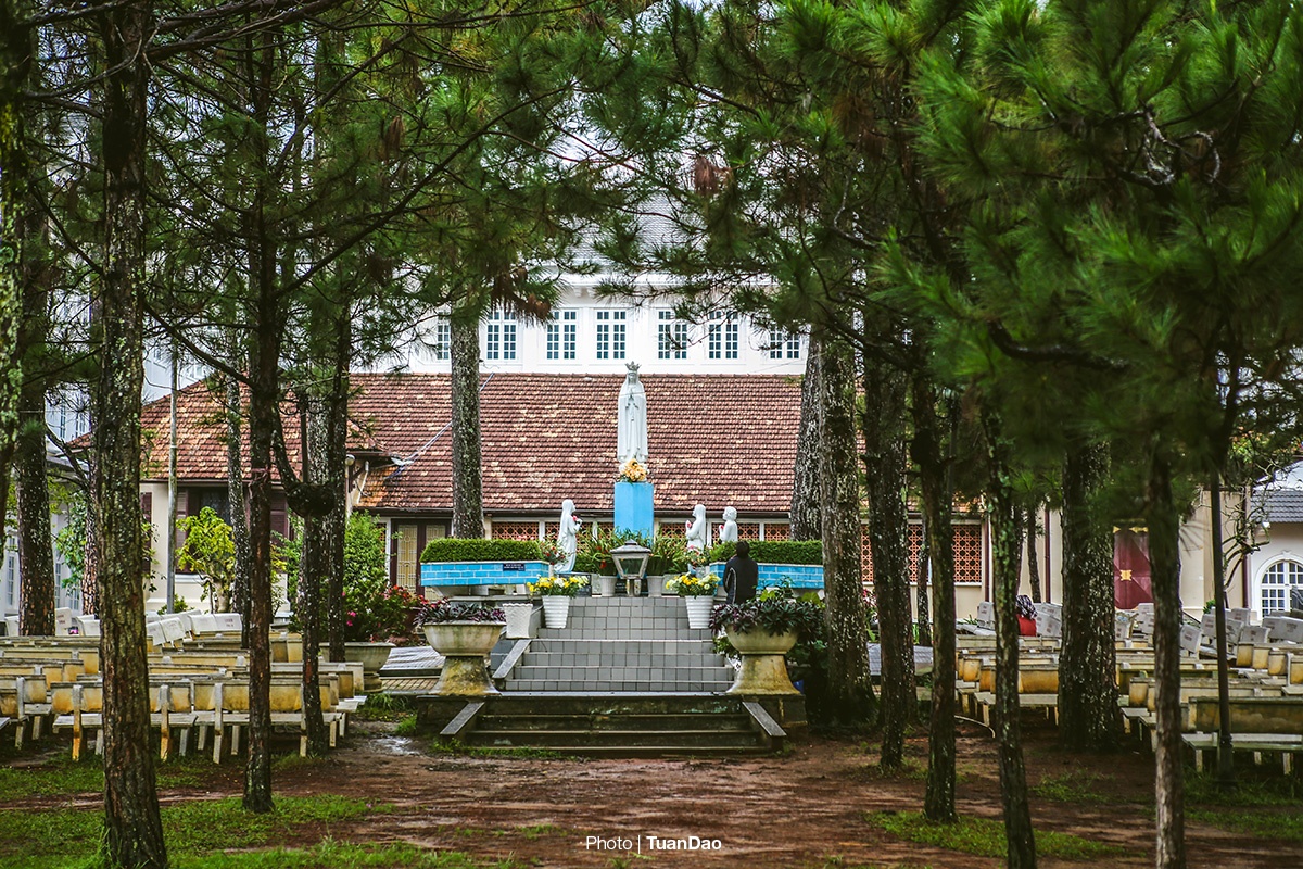 nha tho,  thanh duong,  Domaine de Marie,  chinh toa anh 5