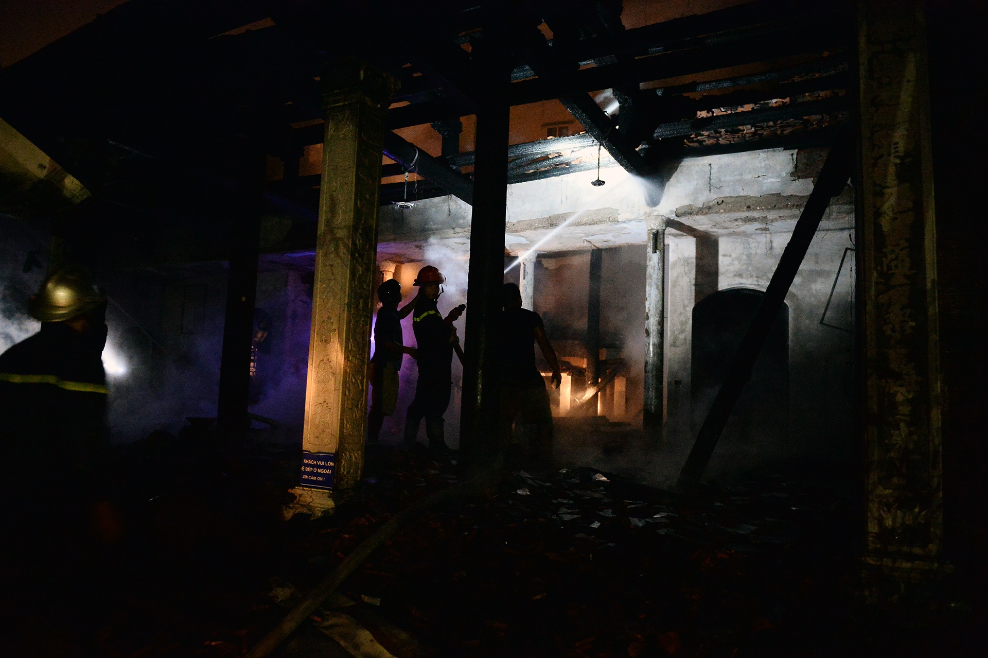 chay chua Sai o duong Trich Sai anh 11