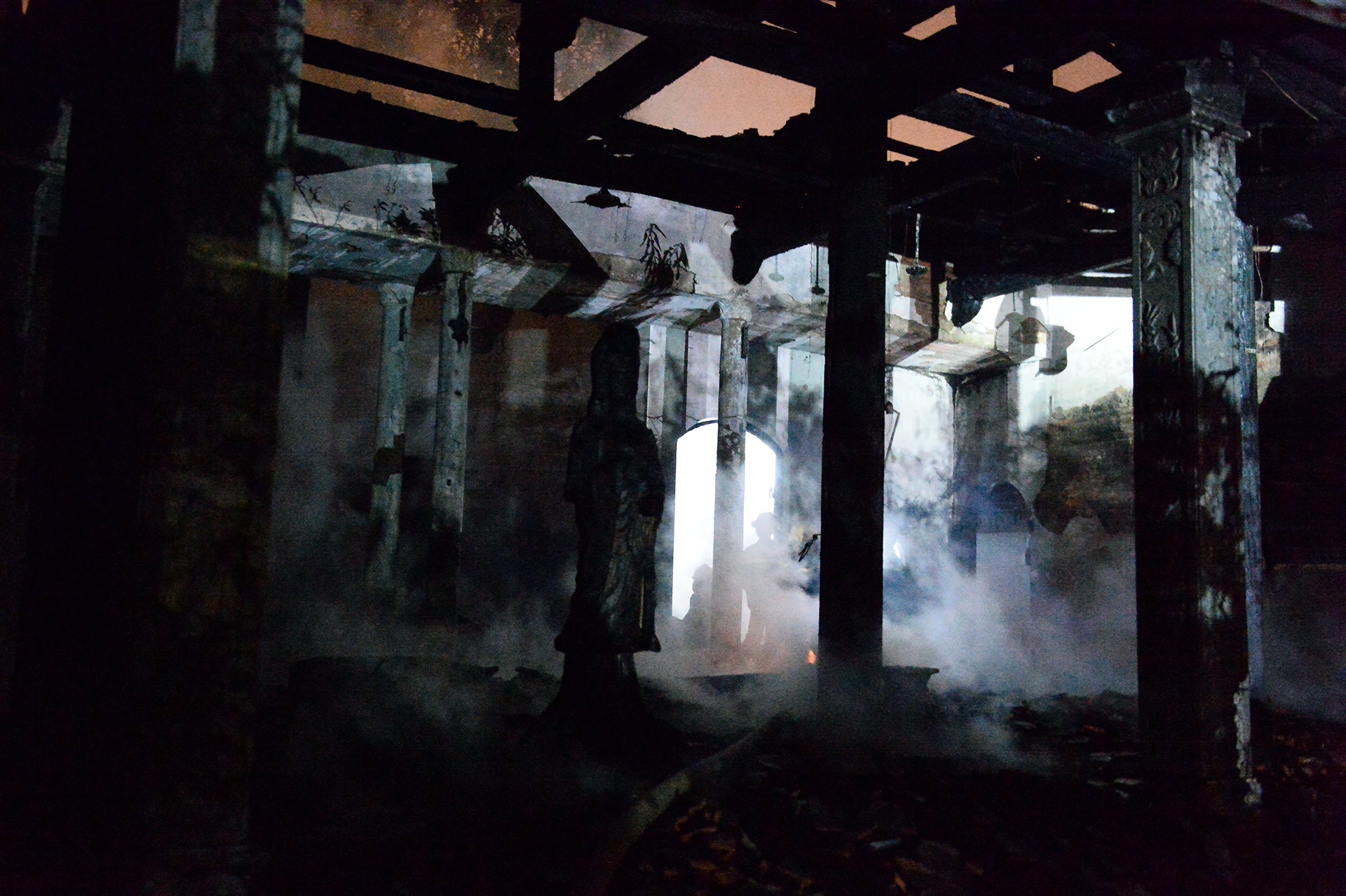 chay chua Sai o duong Trich Sai anh 8