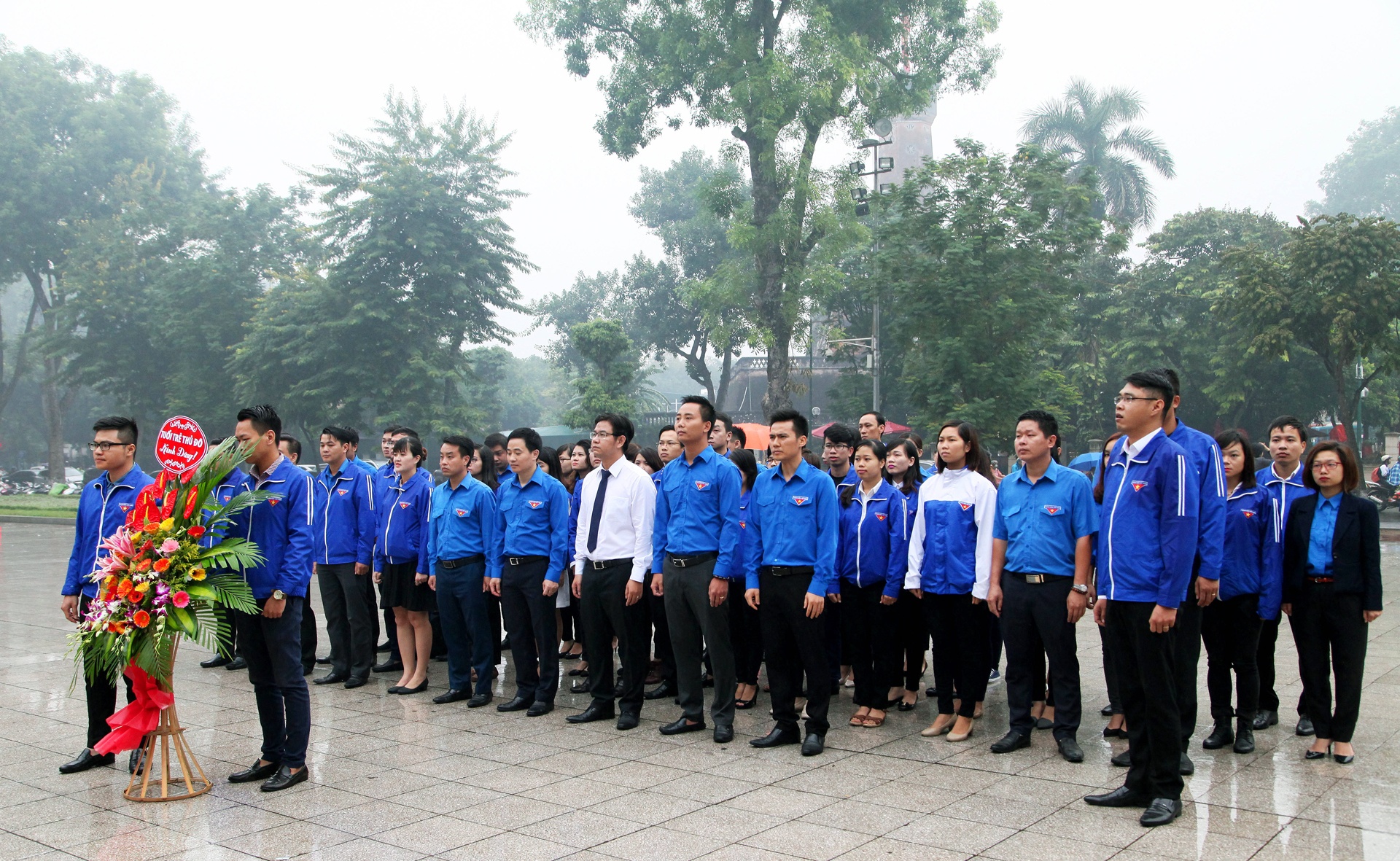 Chu tich Ha Noi Nguyen Duc Chung tuong niem Lenin anh 1