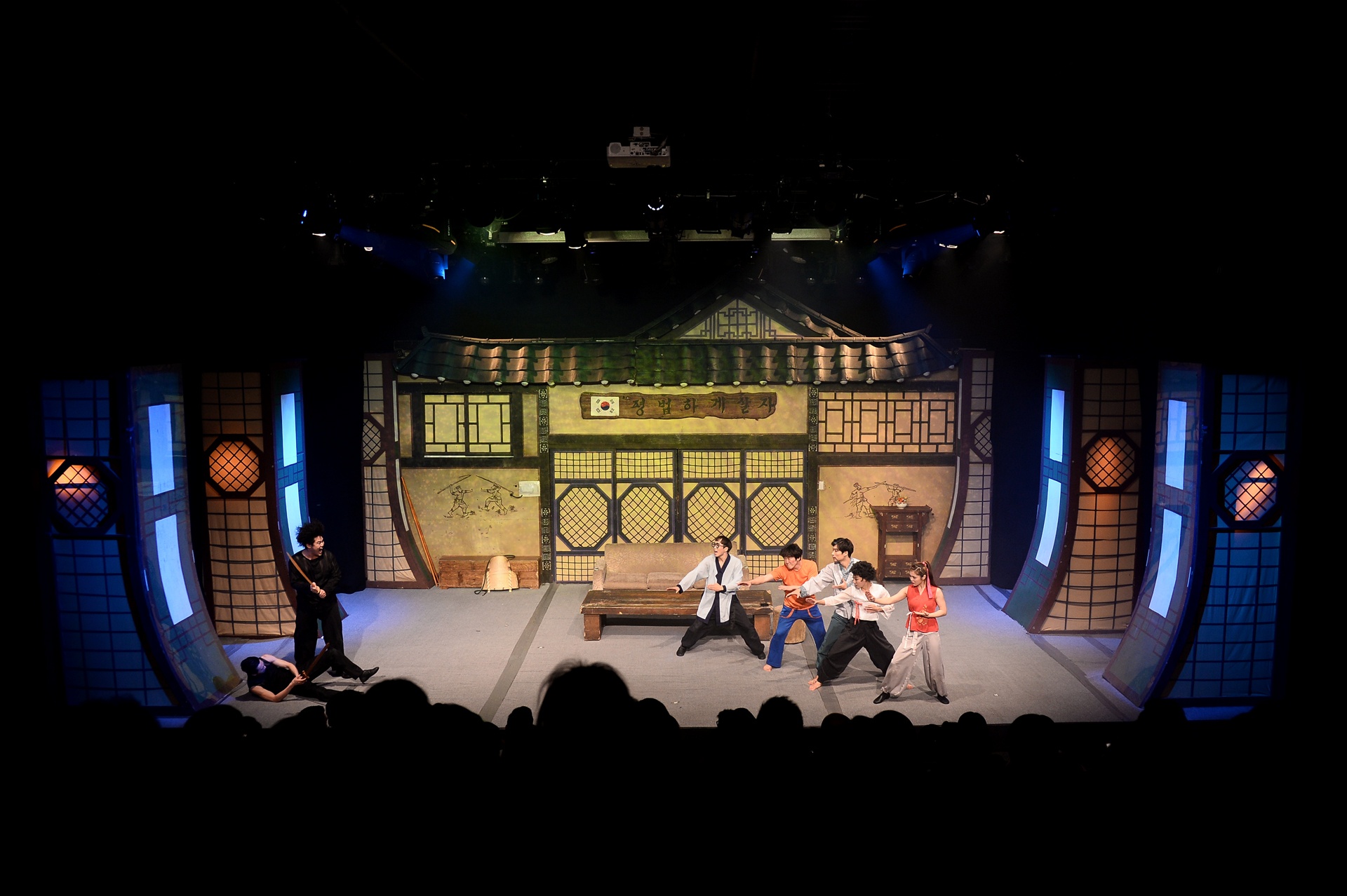 du lich Han Quoc xem show dien nghe thuat anh 13