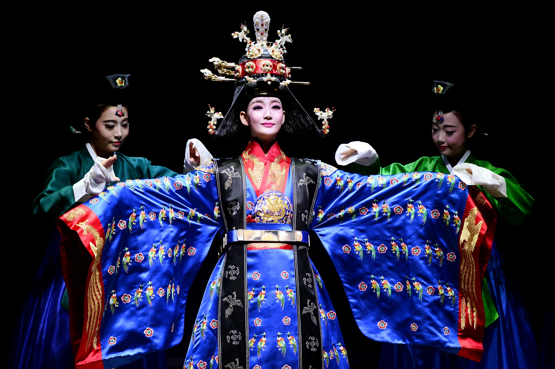 du lich Han Quoc xem show dien nghe thuat anh 4