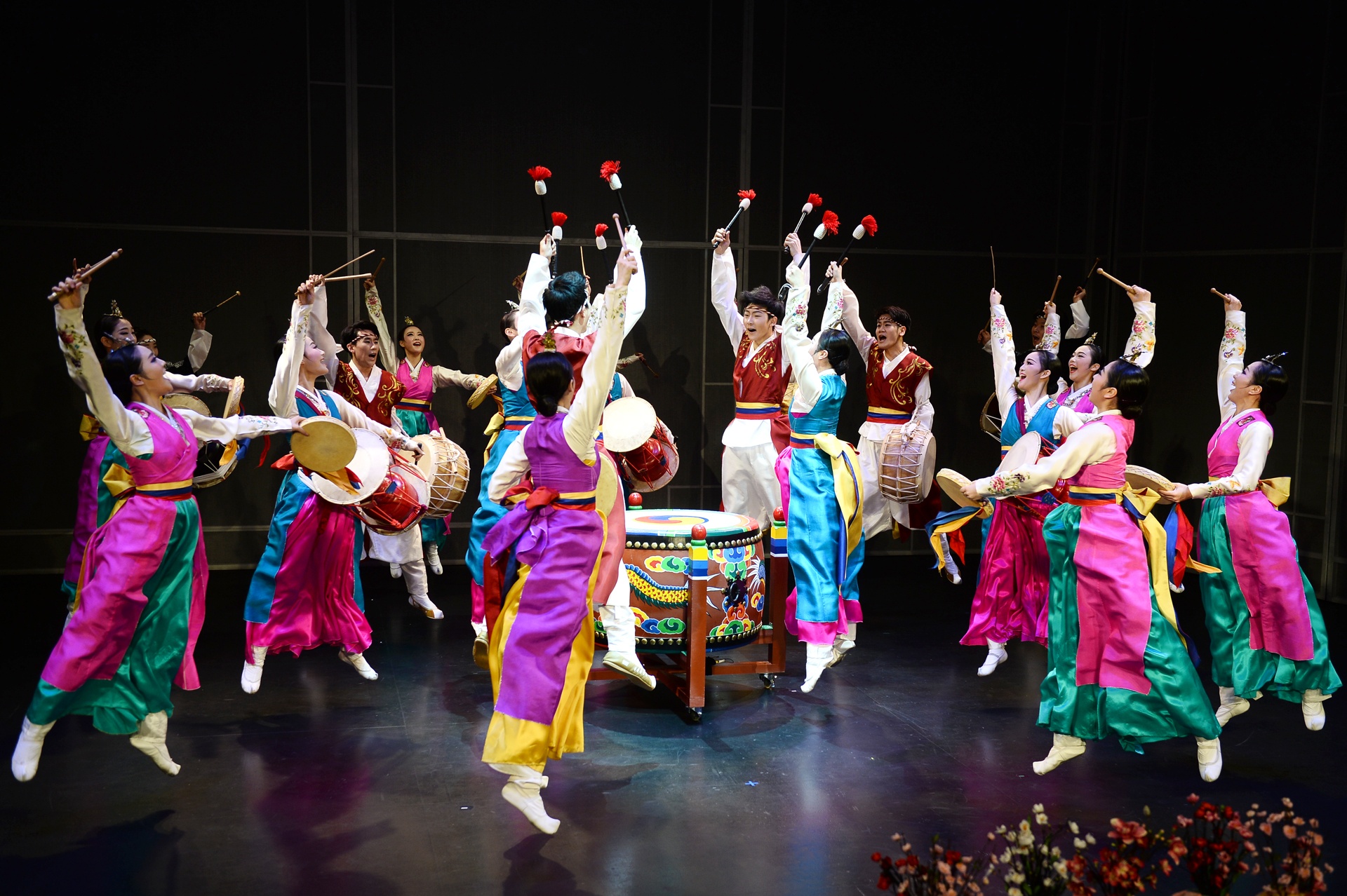 du lich Han Quoc xem show dien nghe thuat anh 6