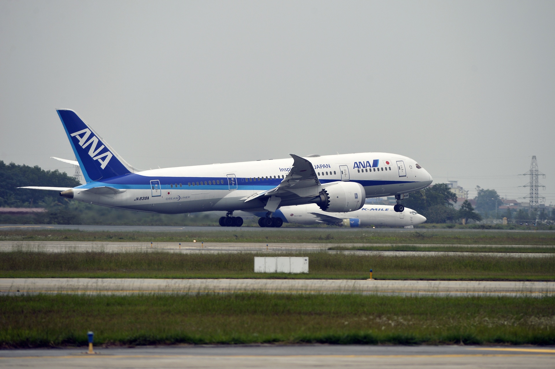 san bay tran ngap may bay anh 7