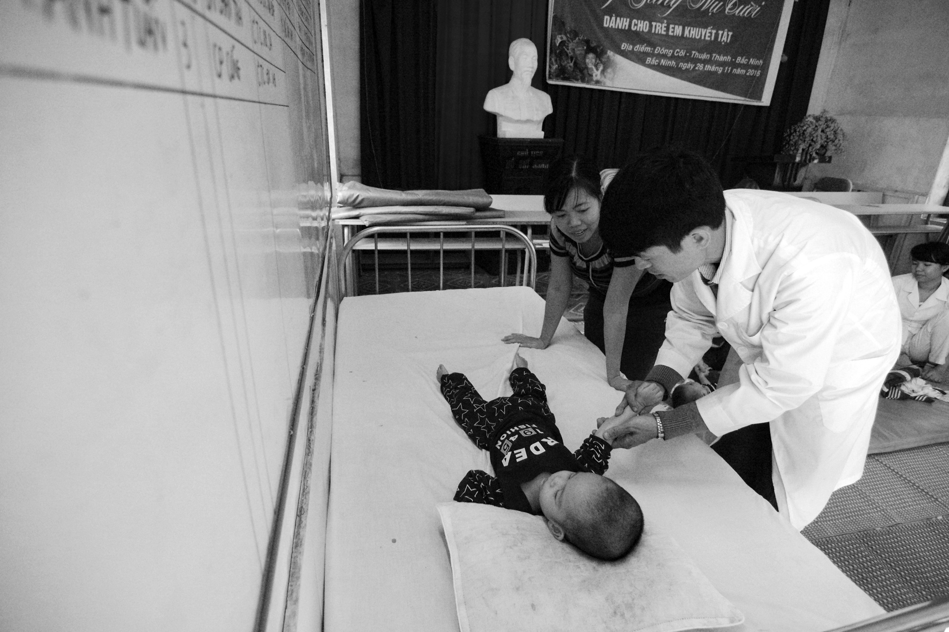 Trung tam cuu tro tre em tan tat huyen Thuan Thanh anh 11