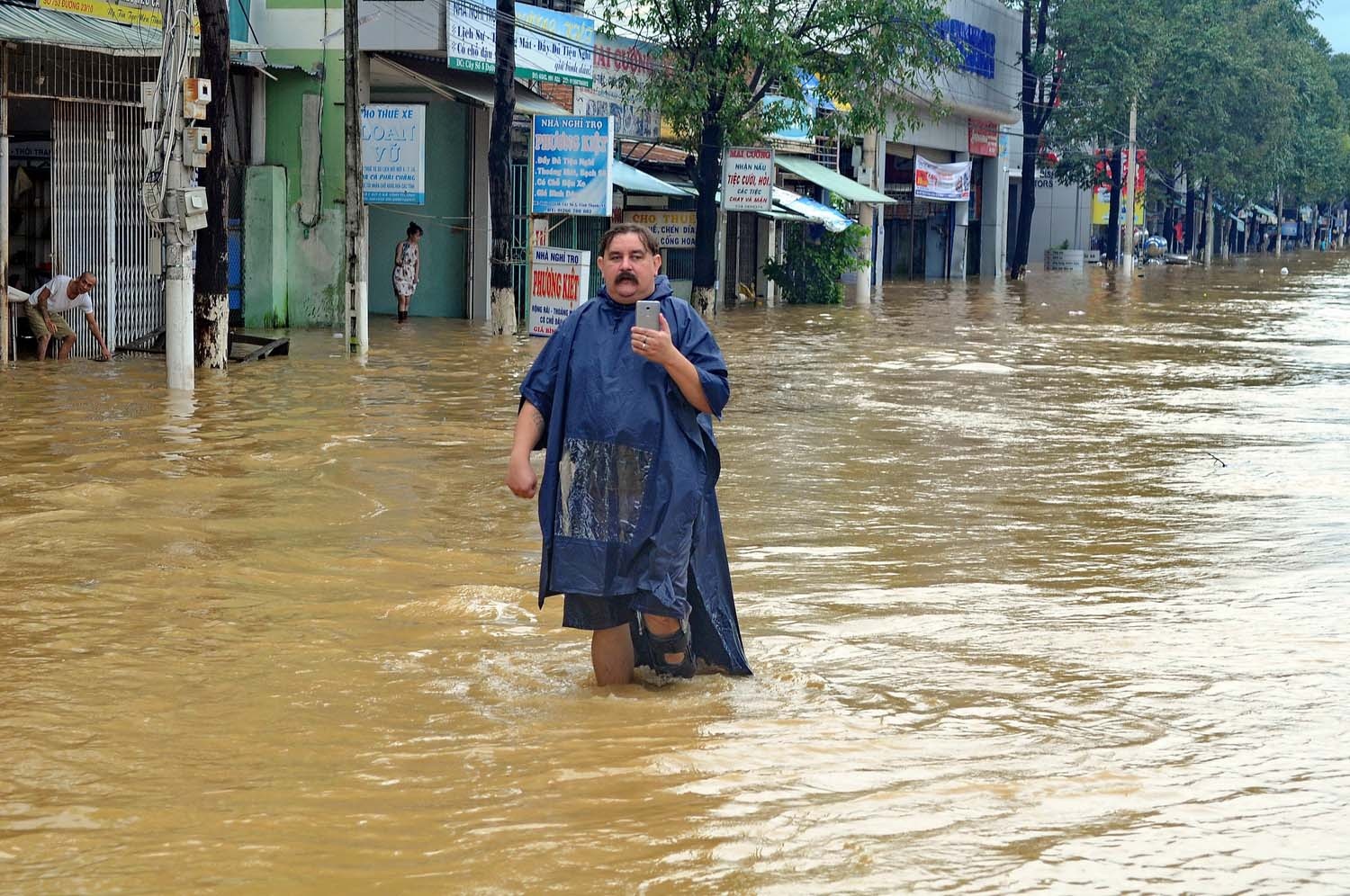 Nha Trang lut trong nuoc anh 11