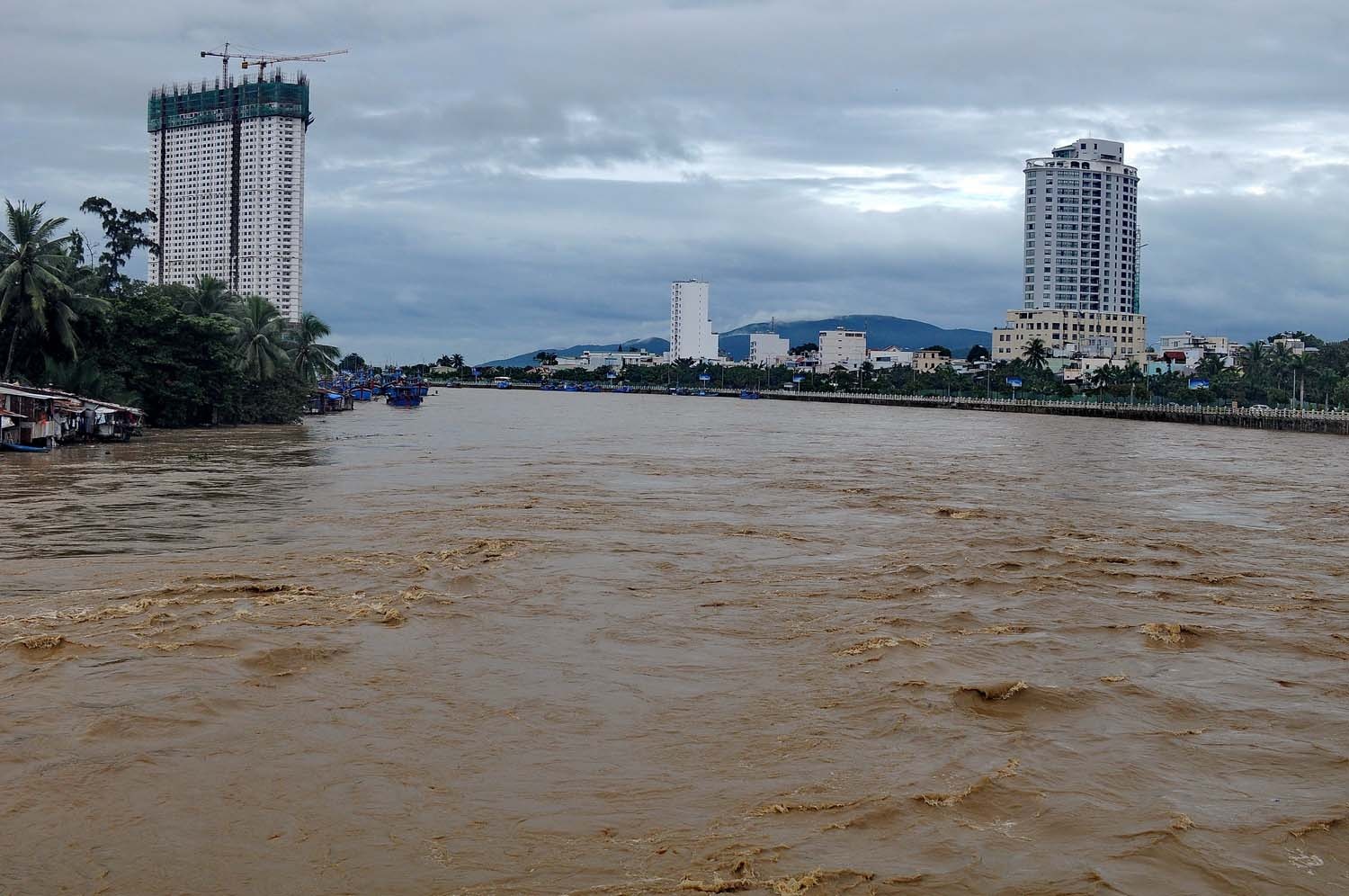 Nha Trang lut trong nuoc anh 19