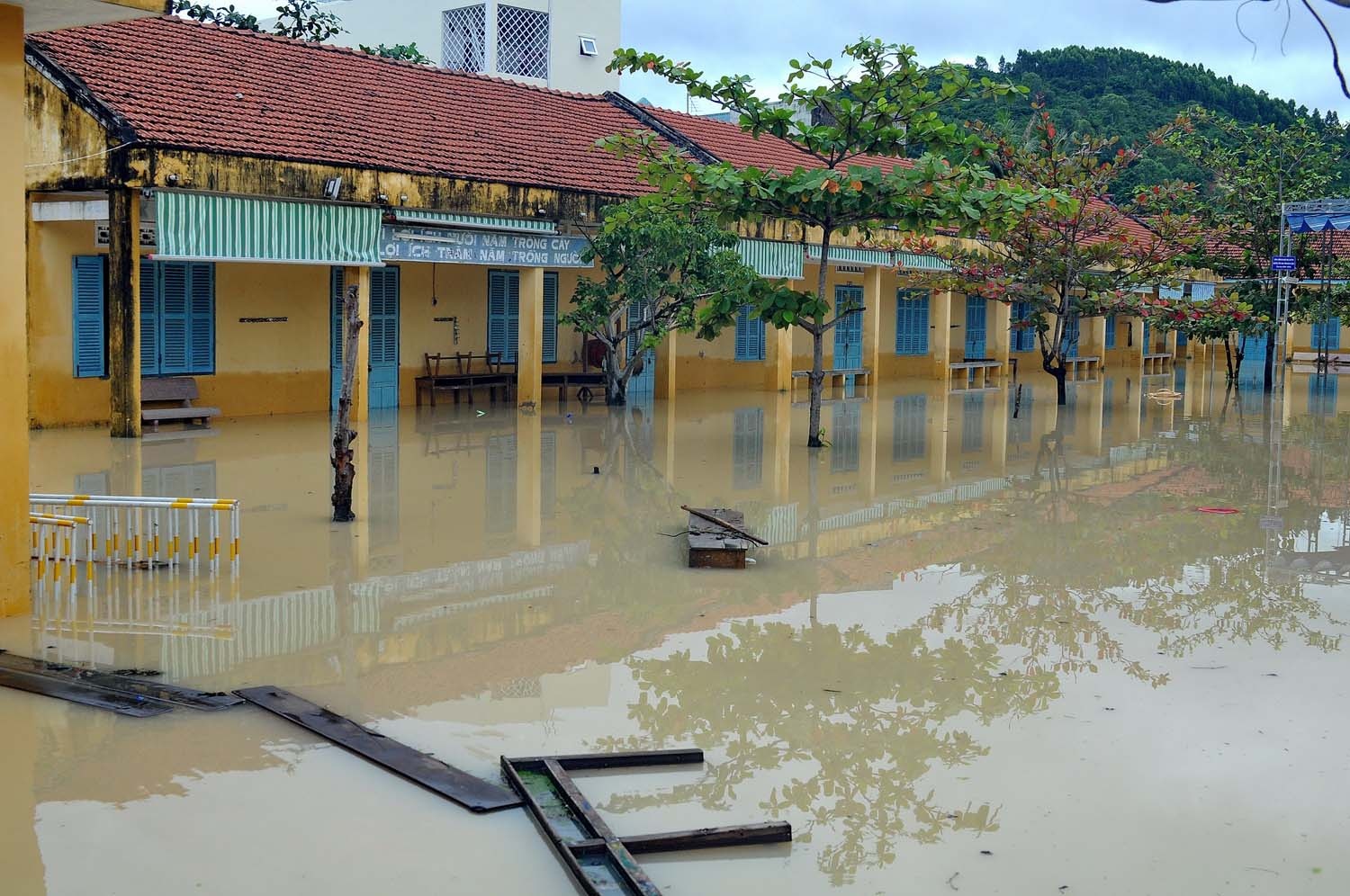 Nha Trang lut trong nuoc anh 18