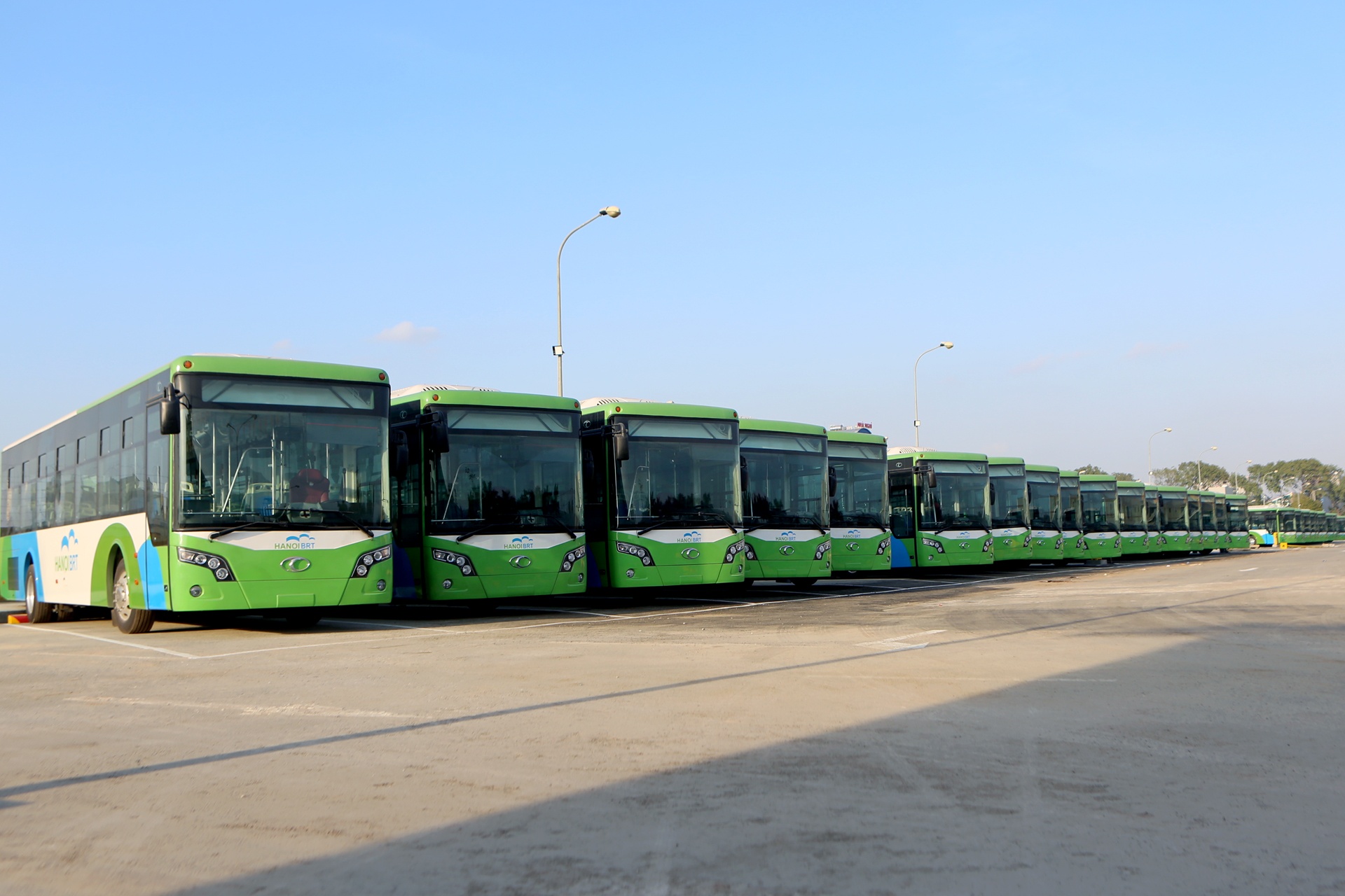 xe buyt nhanh BRT o Ha Noi anh 1