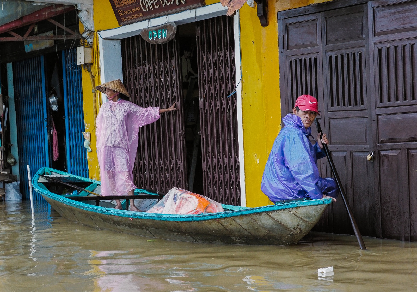 Hoi An ngap lut anh 12
