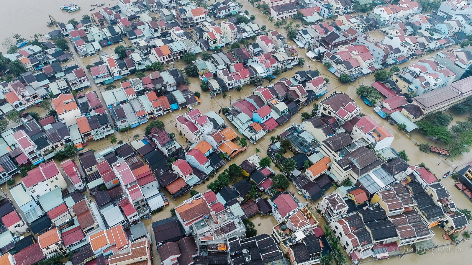 Hoi An ngap lut anh 2