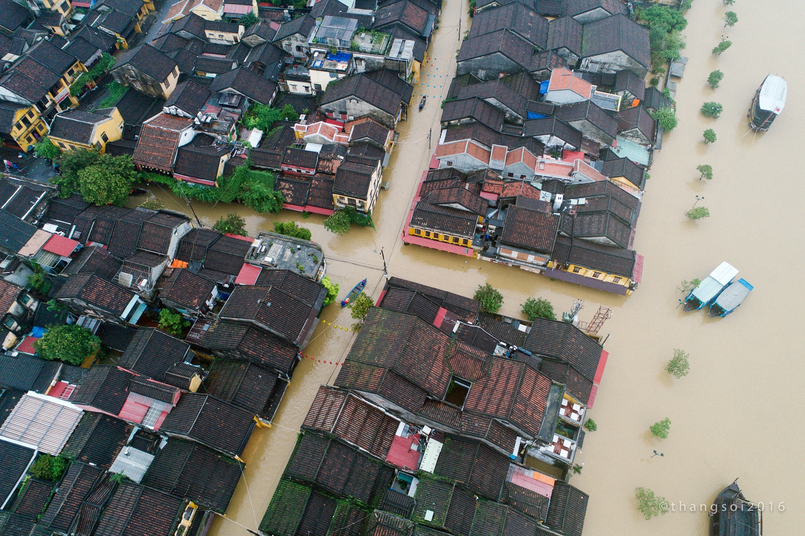 Hoi An ngap lut anh 3