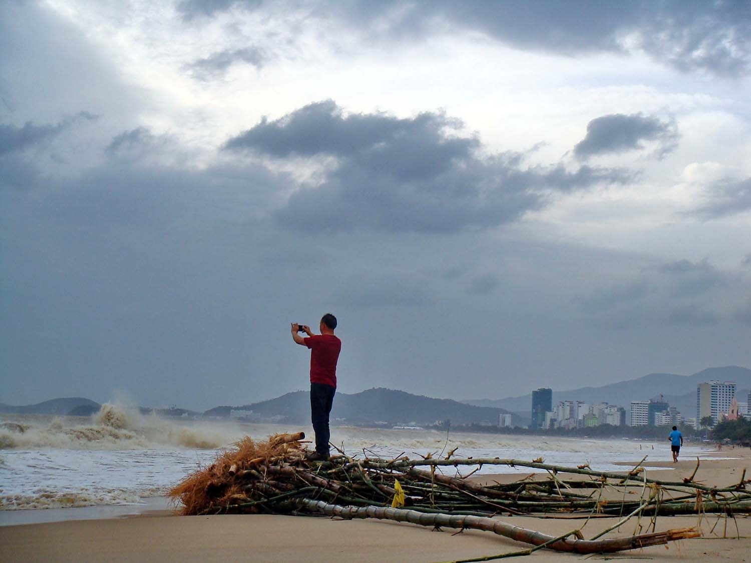 bai bien Nha Trang ngap ngua rac thai anh 11