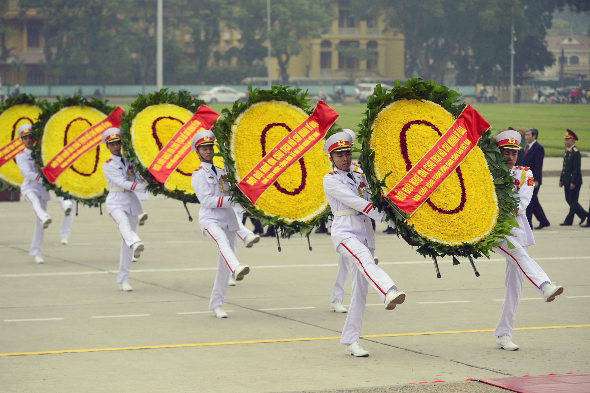 lanh dao Dang,  Nha nuoc vieng Chu tich Ho Chi Minh anh 2