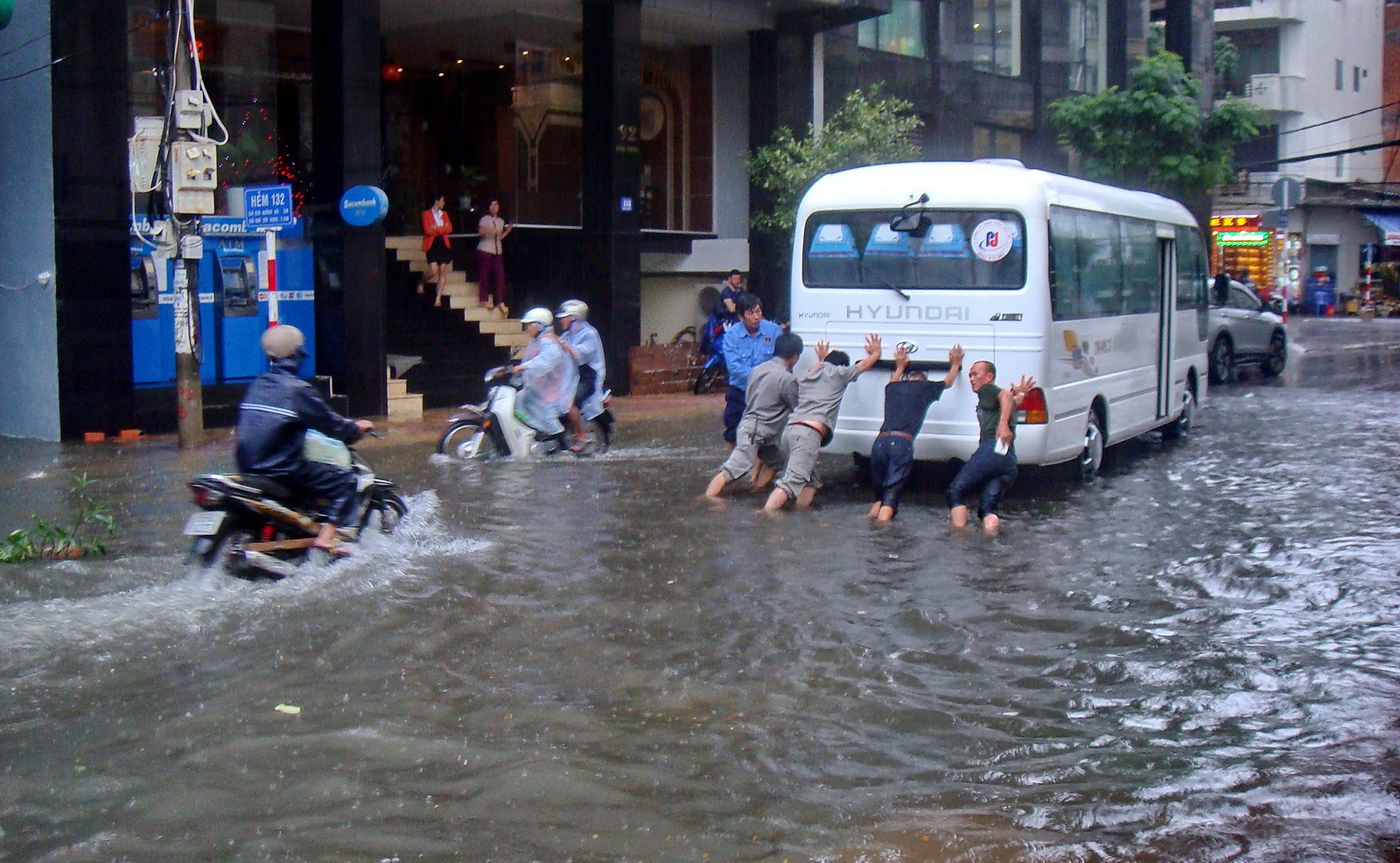 pho Tay Nha Trang ngap nuoc anh 3
