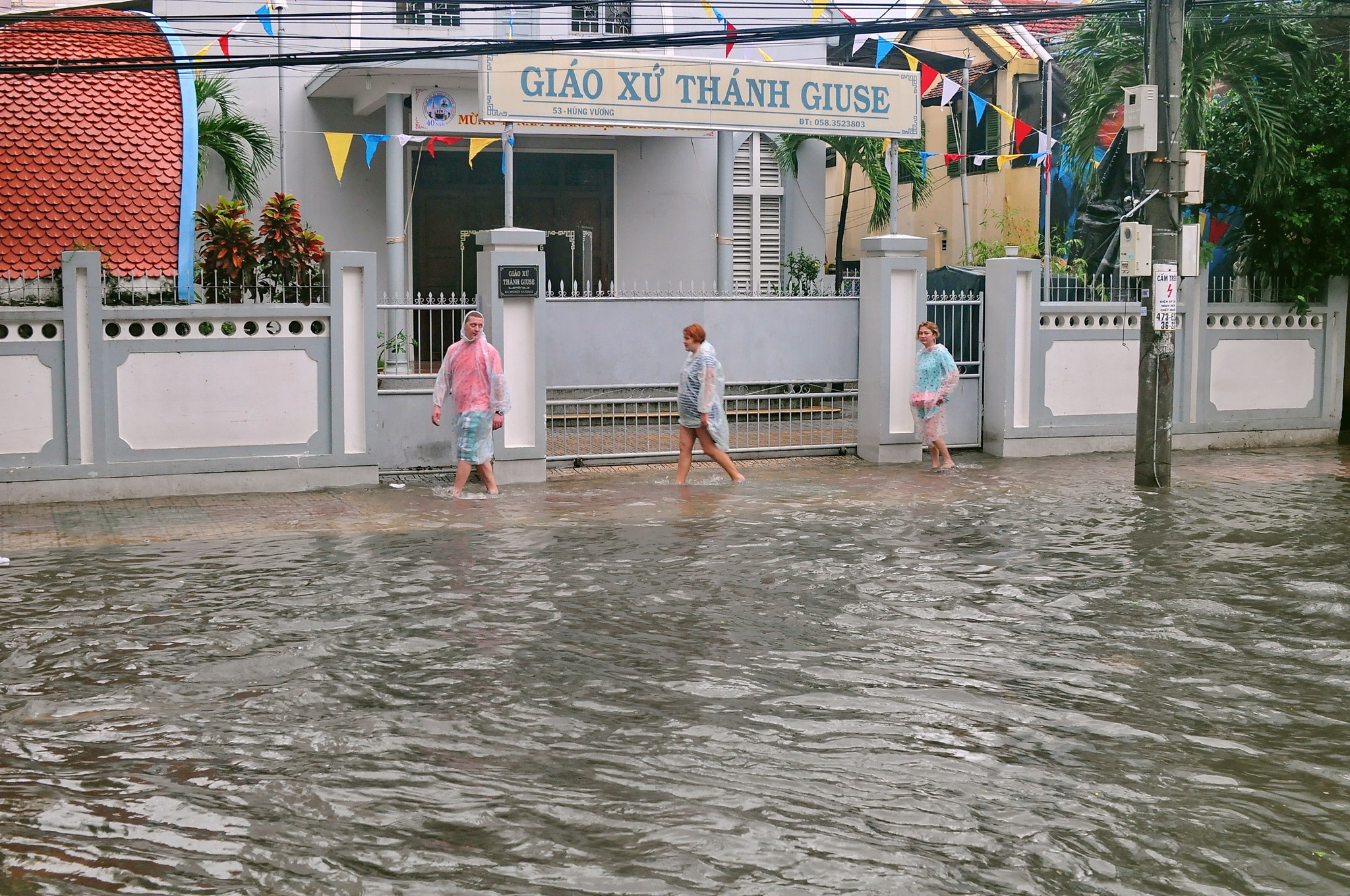 pho Tay Nha Trang ngap nuoc anh 7