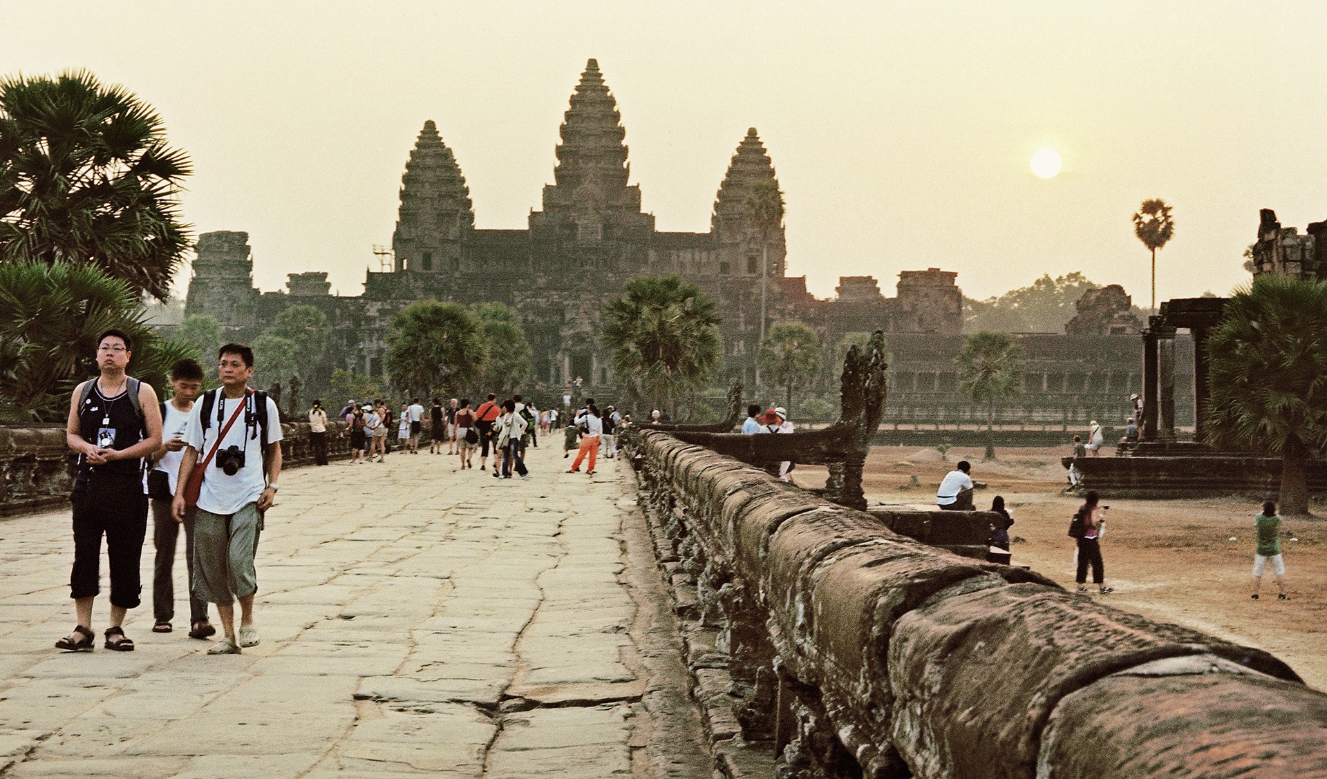 trung bay anh SEAN anh 10