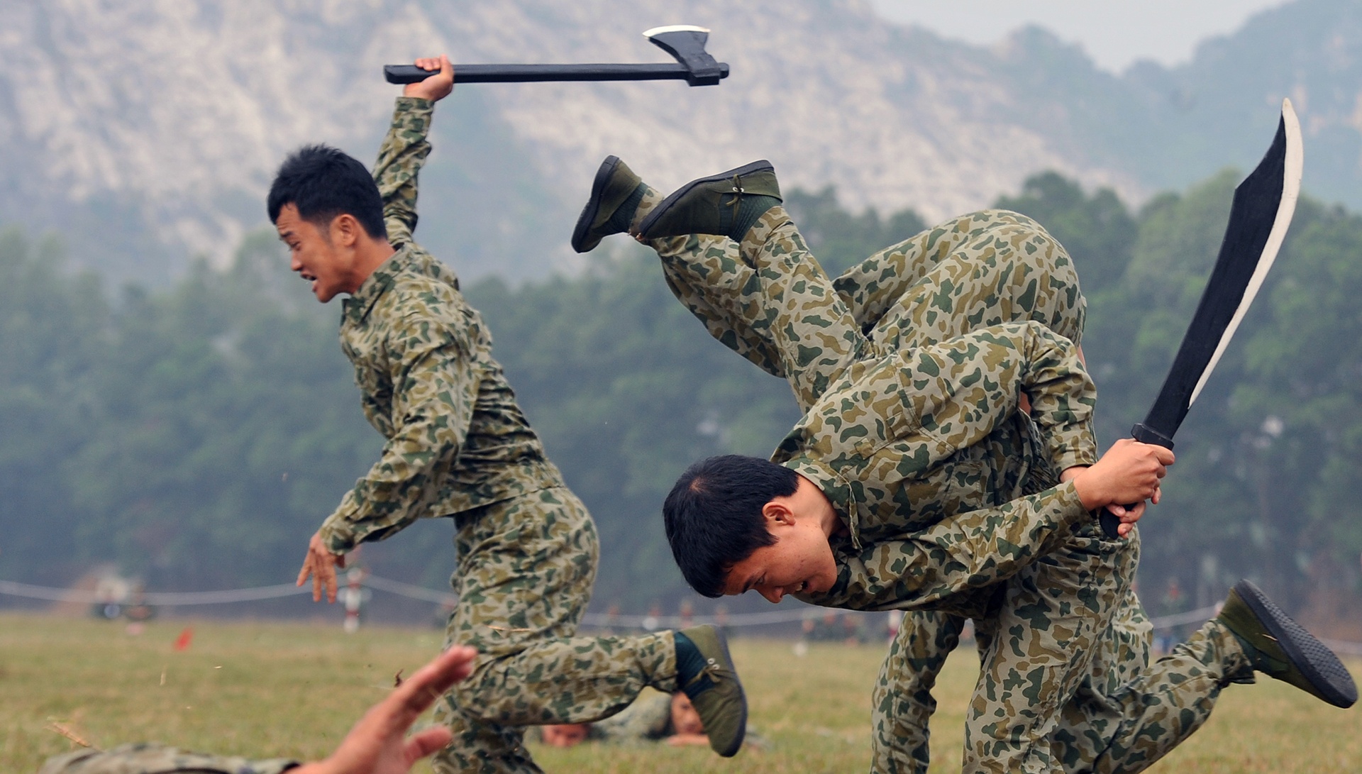 nguoi linh thoi binh anh 2