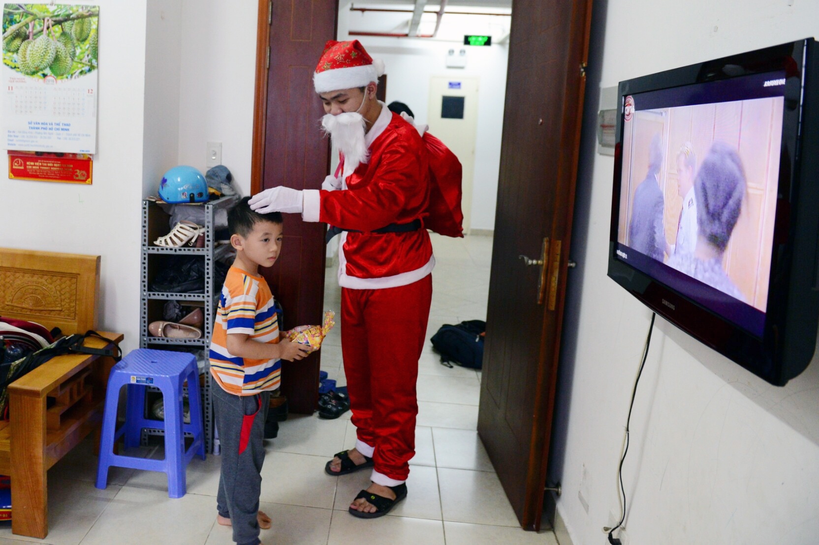 un tac giao thong Noel anh 11