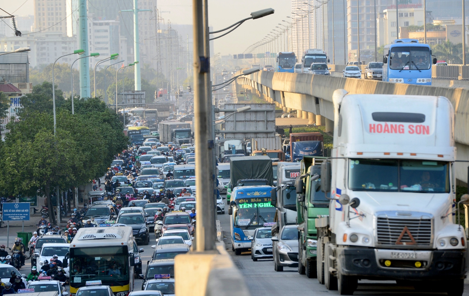 may bay xep hang cat canh tai san bay Tan Son Nhat anh 8