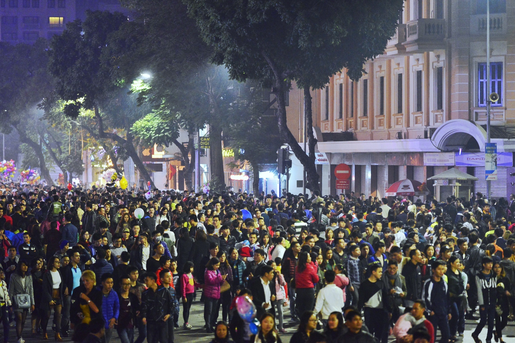 nguoi dan don nam moi 2017 anh 11