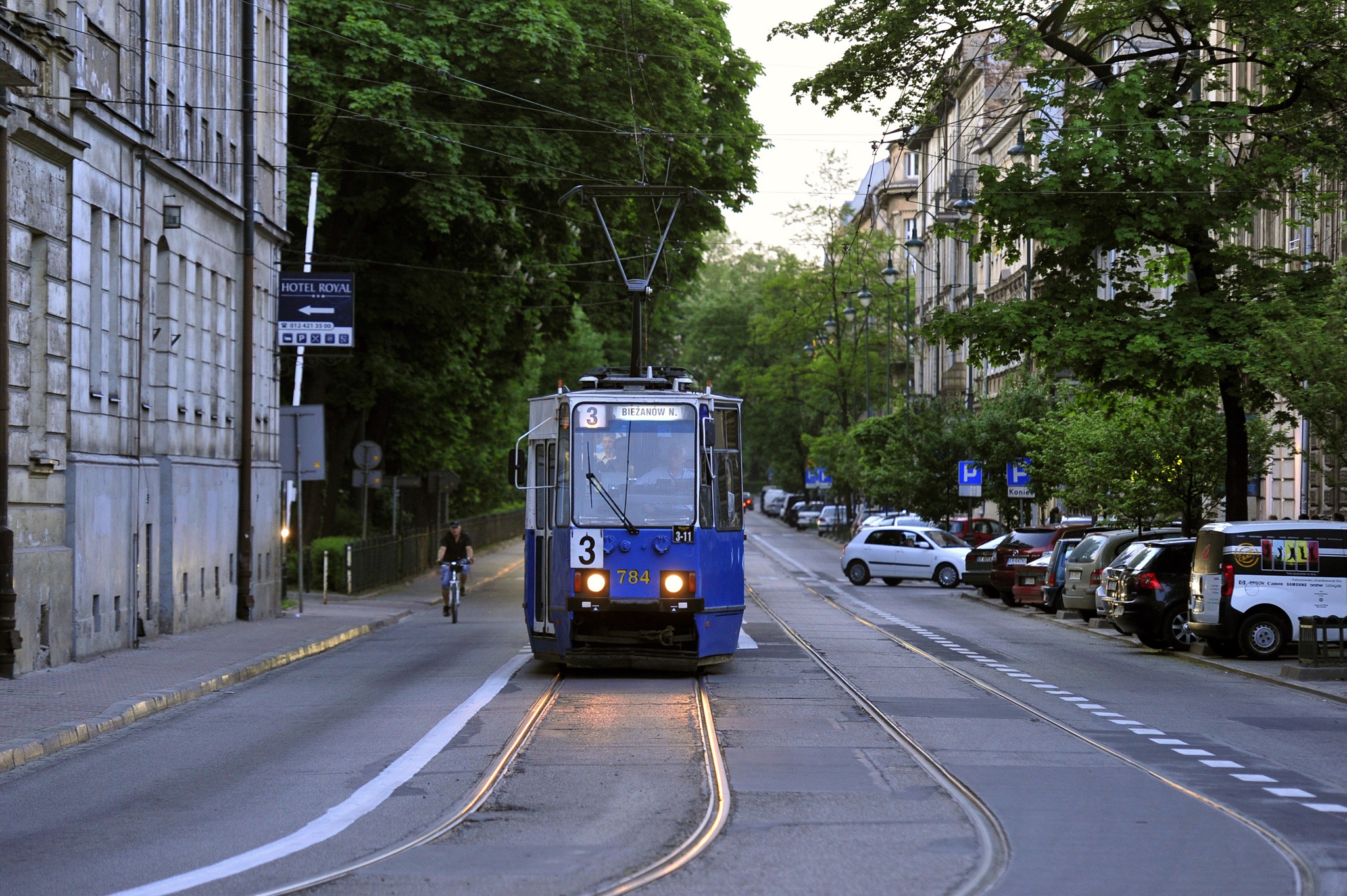 tau dien o chau Au anh 9