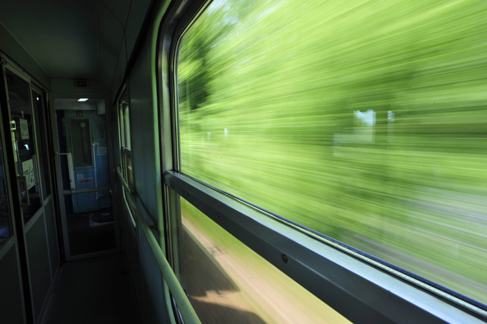 tau dien o chau Au anh 14