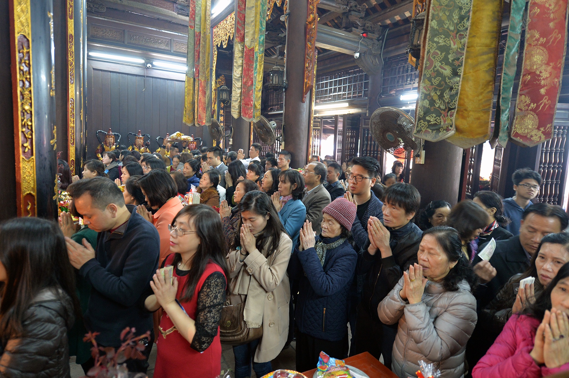 tap nap di le chua Ha anh 3