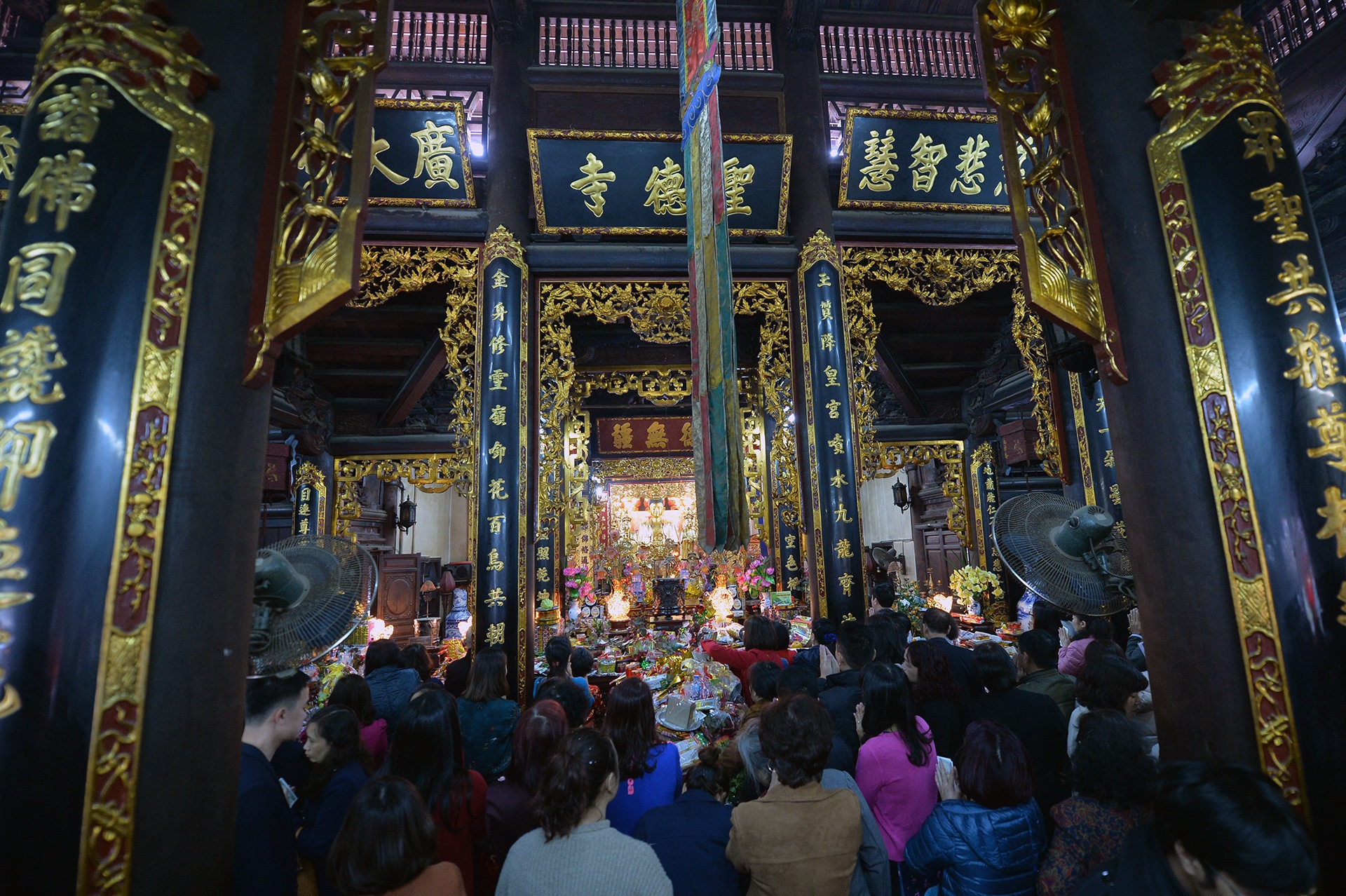 tap nap di le chua Ha anh 4