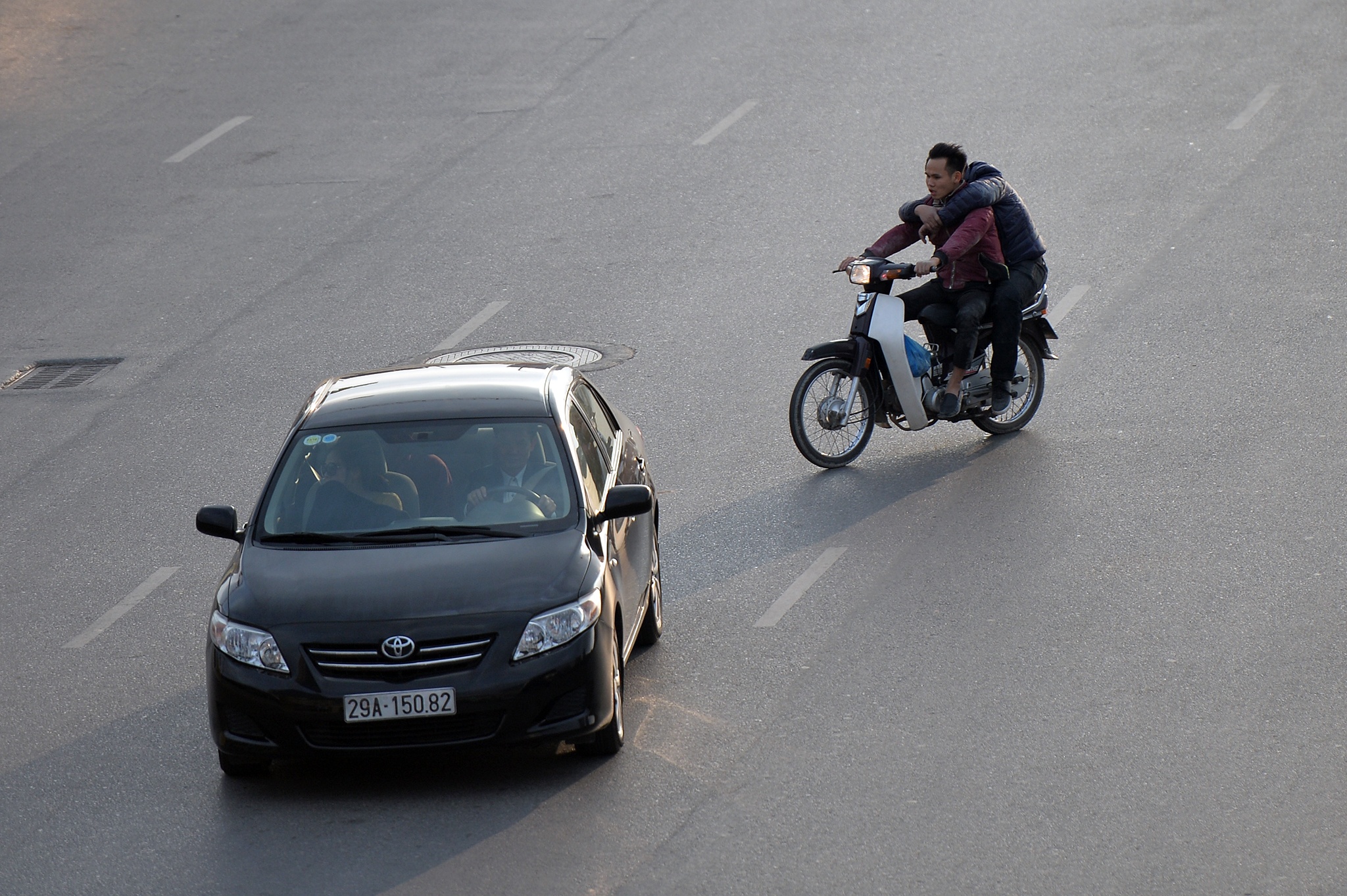 khong doi mu bao hiem di du xuan anh 14