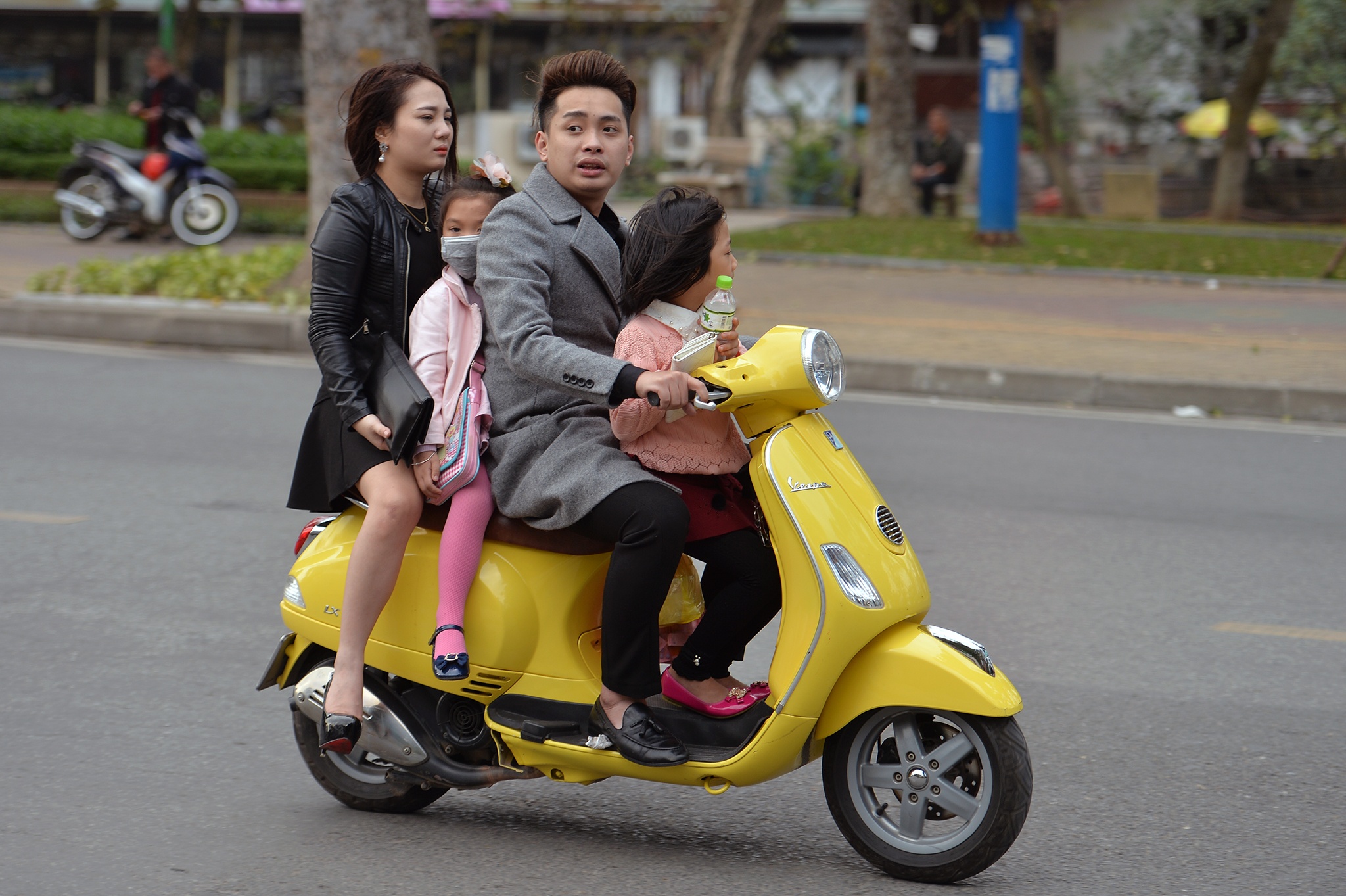 khong doi mu bao hiem di du xuan anh 3