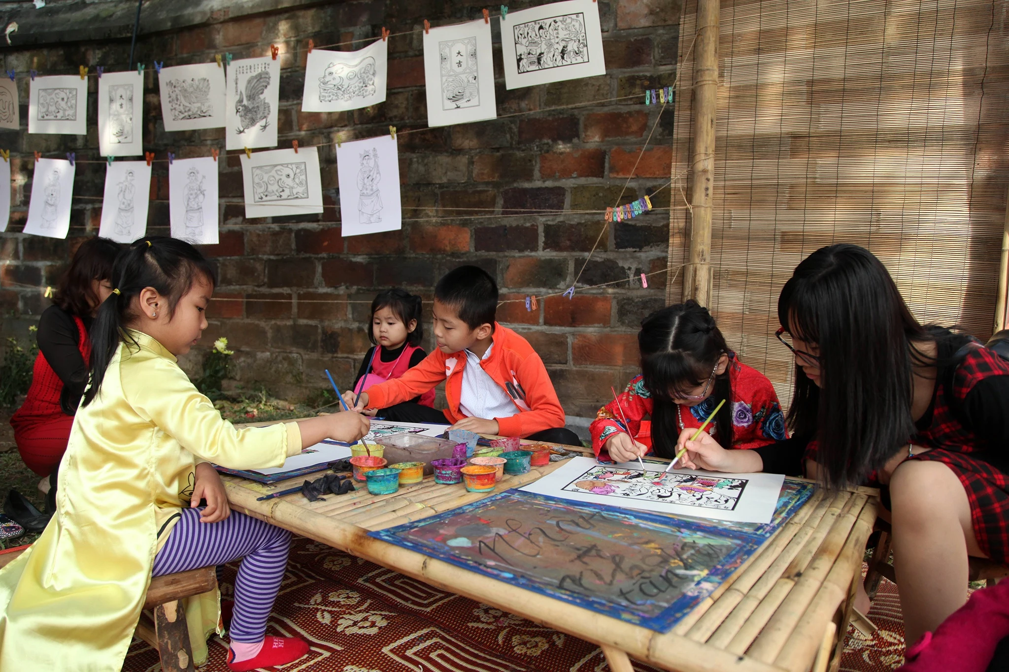 Hoi xuan Van Mieu ngay mung 2 Tet anh 11