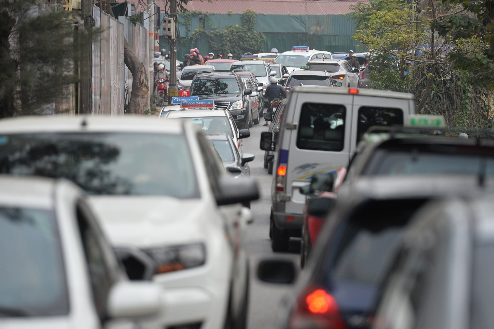 di le Phu Tay Ho anh 2