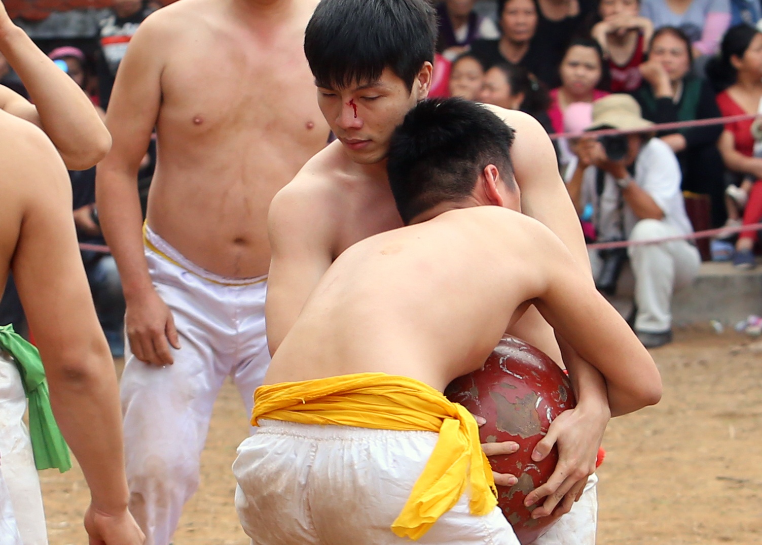 vat cau Thuy Linh anh 11