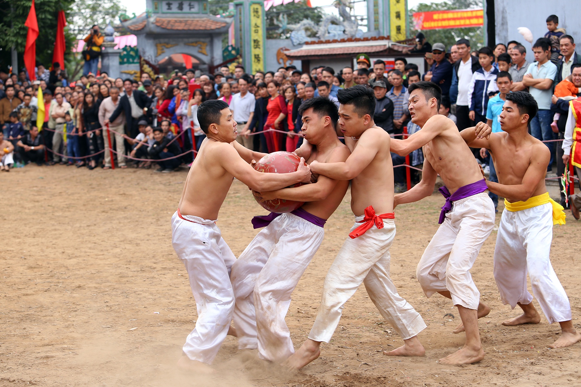 vat cau Thuy Linh anh 5