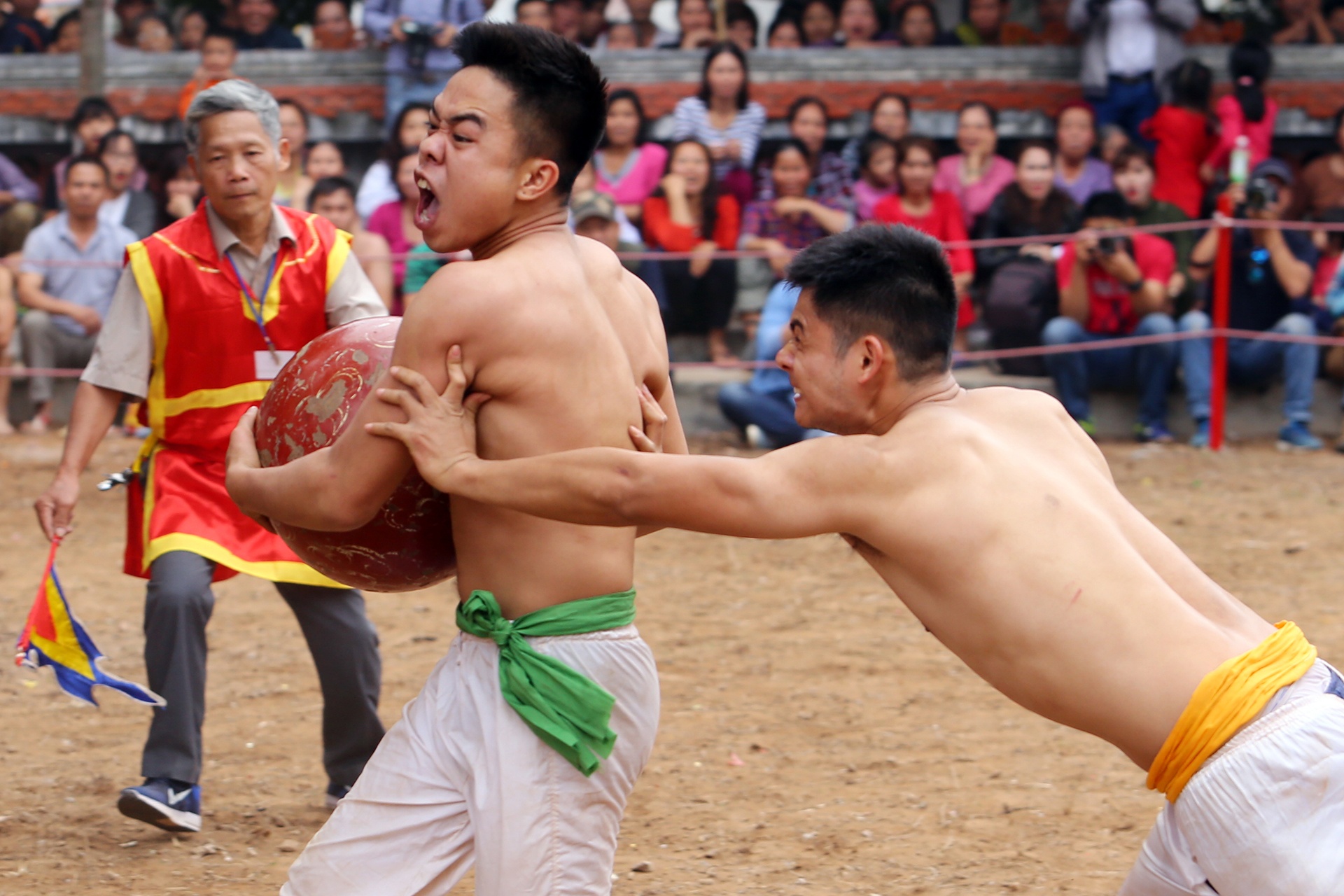 vat cau Thuy Linh anh 6