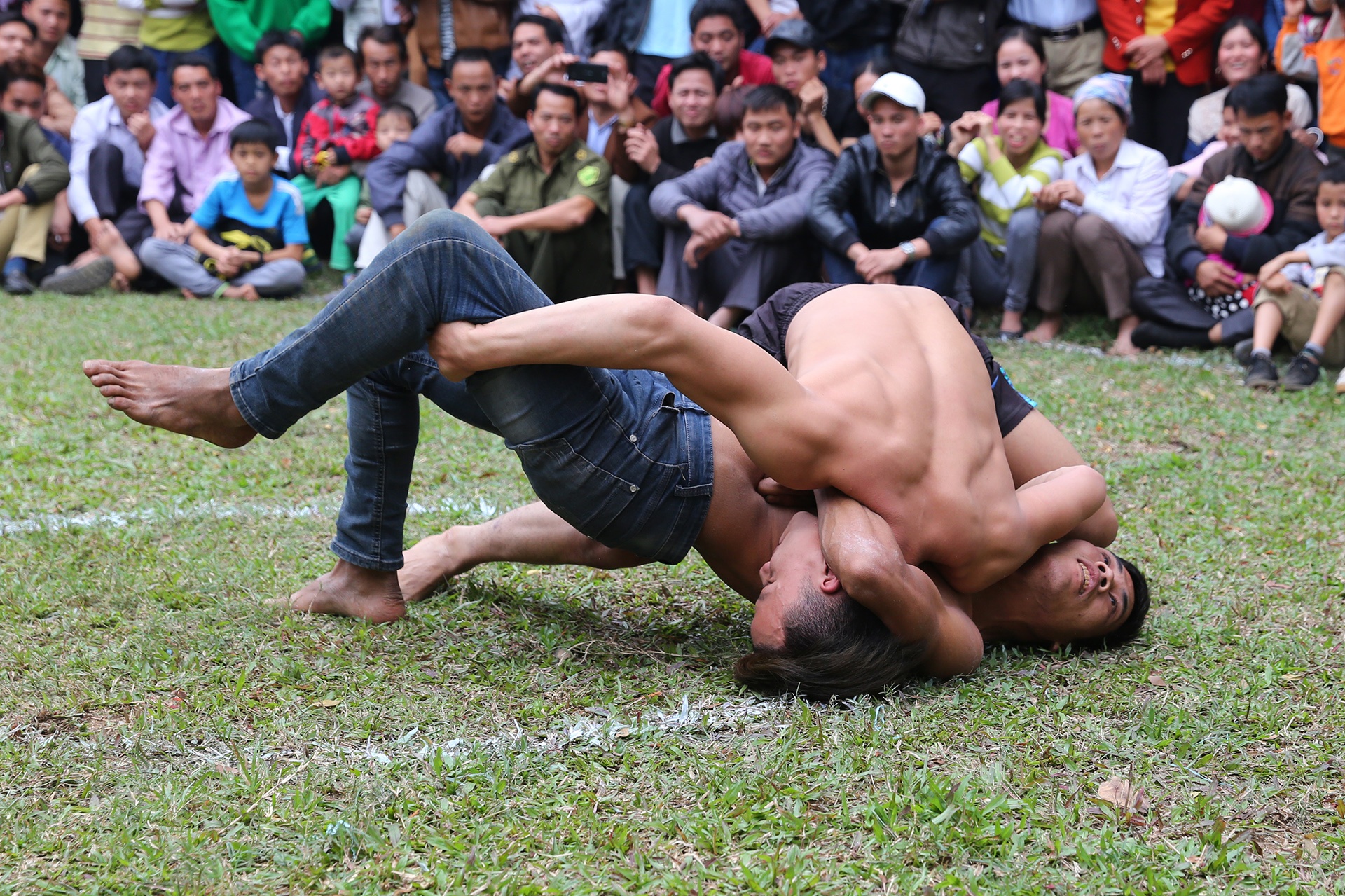 Cao thu do vat tranh tai anh hung o Tam Dao hinh anh