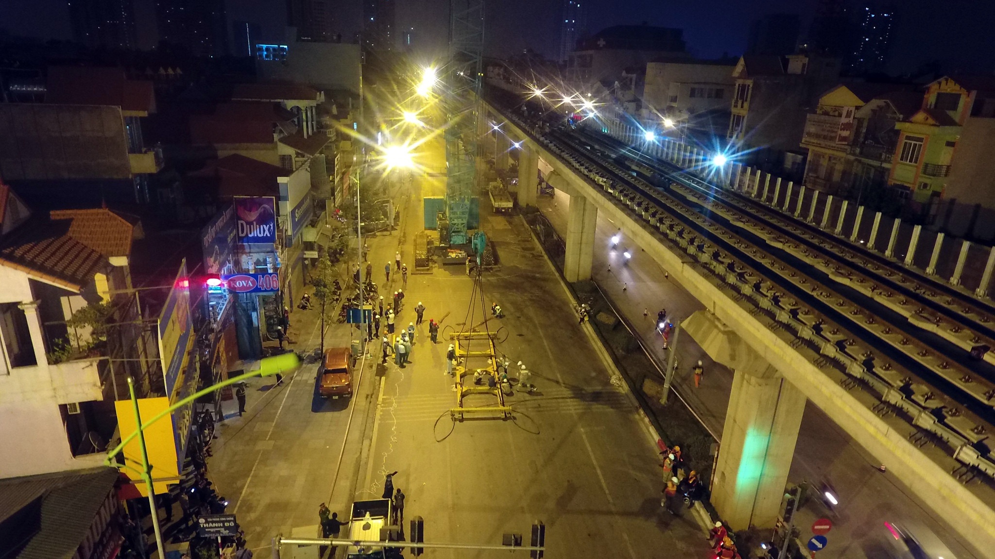 lap dat tau dien tren cao tuyen Cat Linh - Ha Dong anh 1