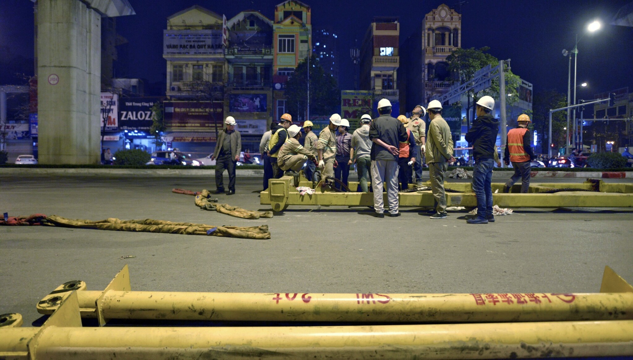 lap dat tau dien tren cao tuyen Cat Linh - Ha Dong anh 11