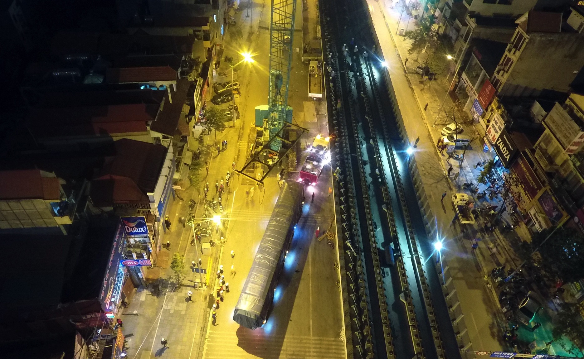 lap dat tau dien tren cao tuyen Cat Linh - Ha Dong anh 7