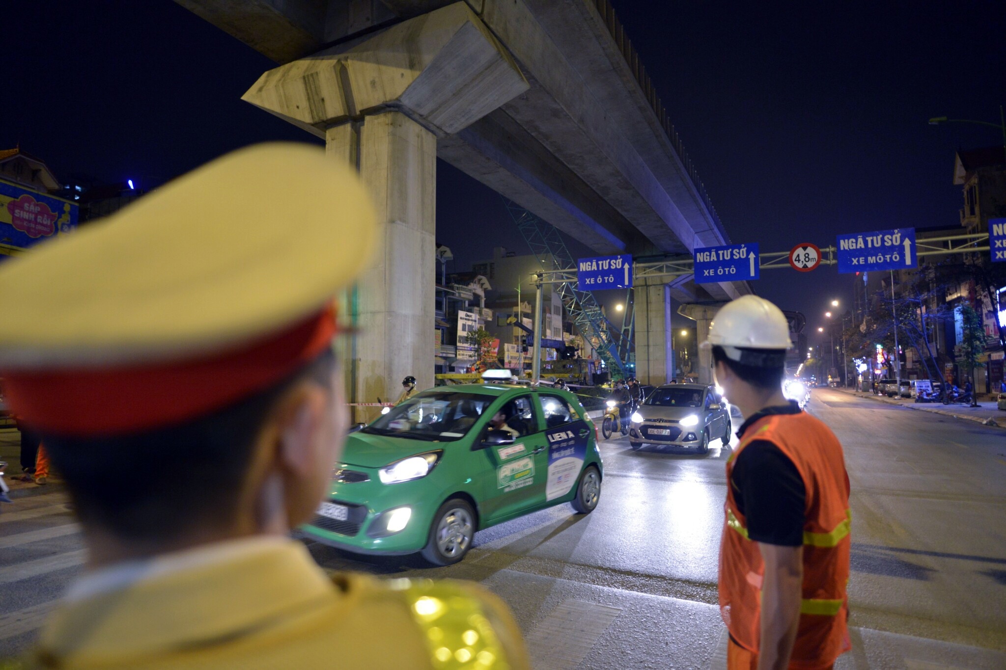 lap dat tau dien tren cao tuyen Cat Linh - Ha Dong anh 5