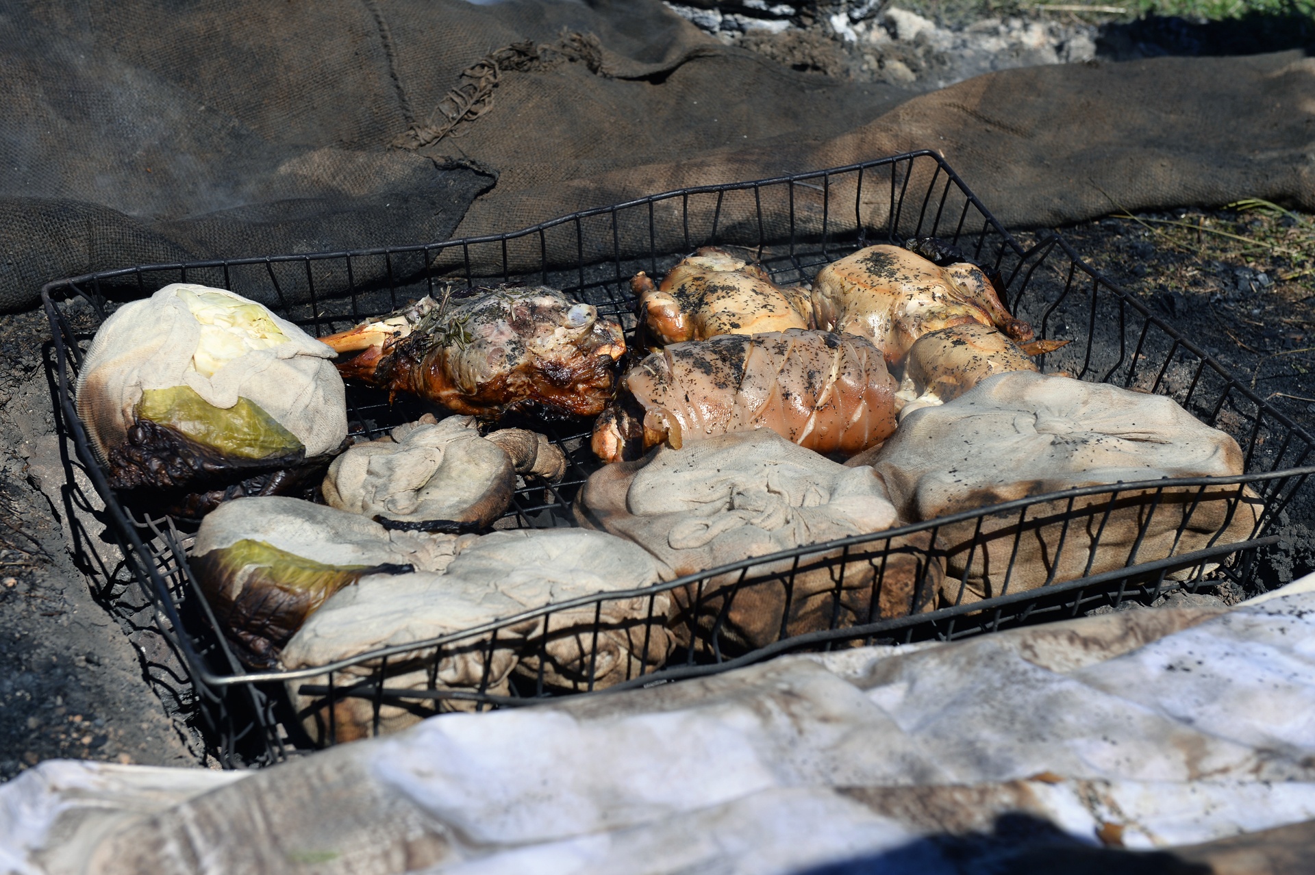 nuong thit,  am thuc,  nguoi Maori,  chon xuong dat anh 3