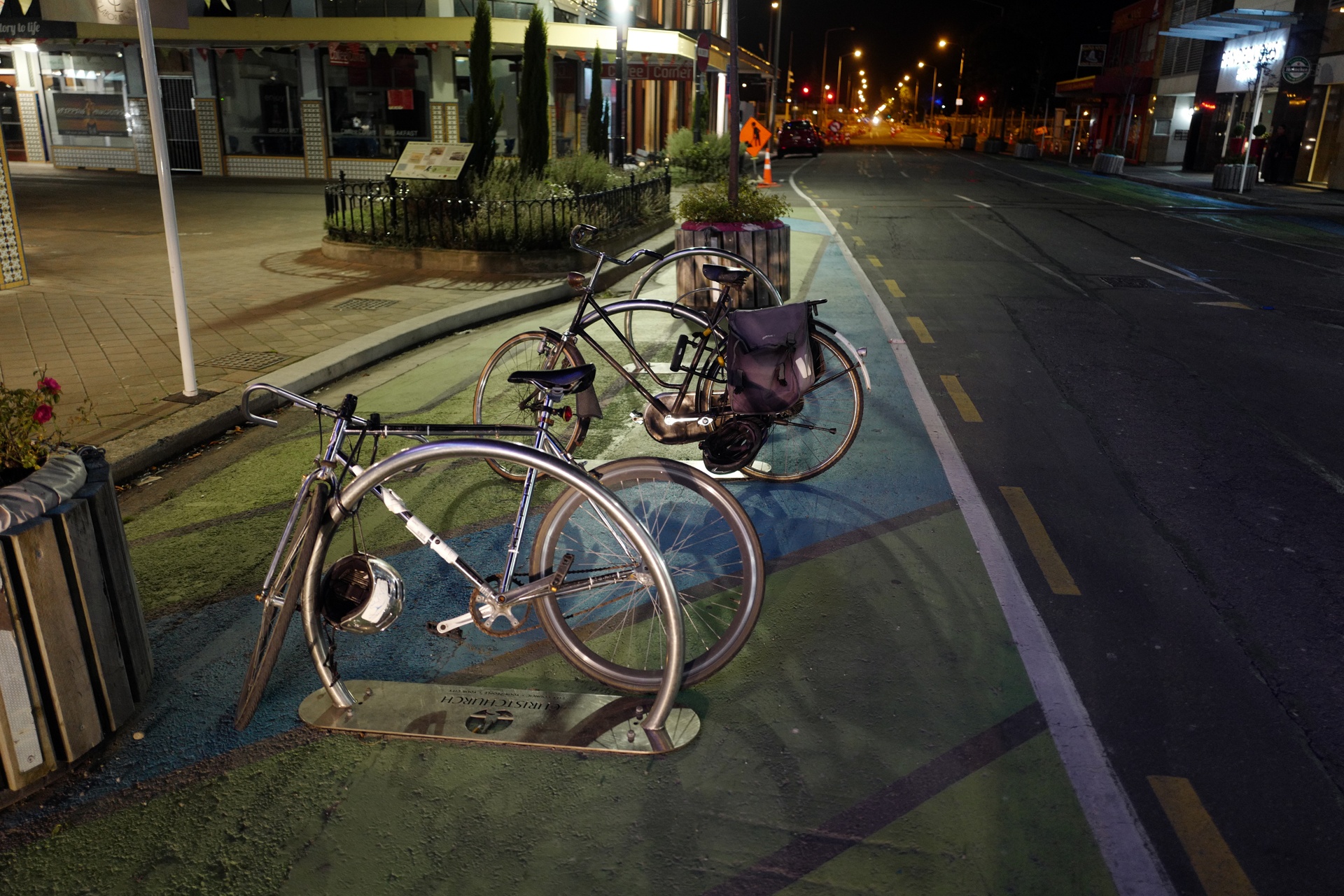 thiet ke bac tam cap anh 16