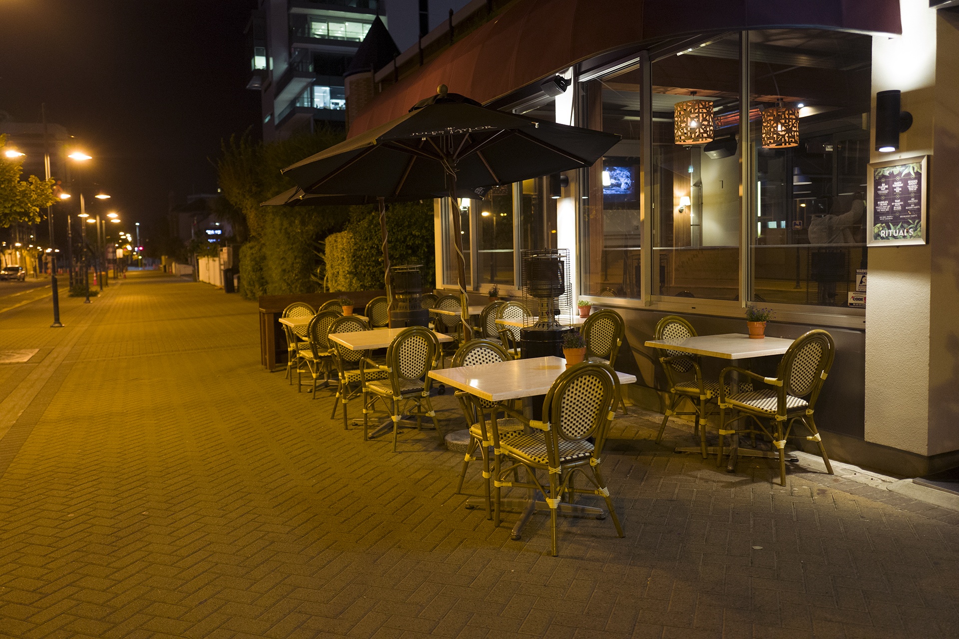 thiet ke bac tam cap anh 12