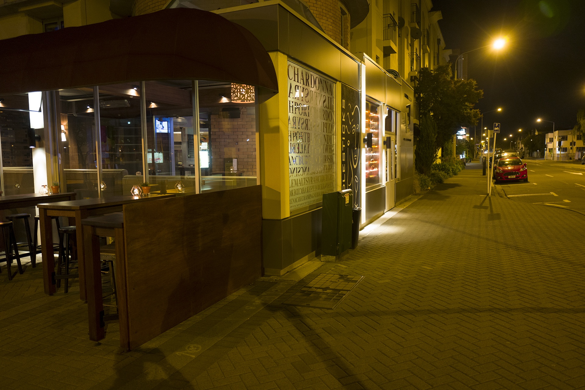 thiet ke bac tam cap anh 13