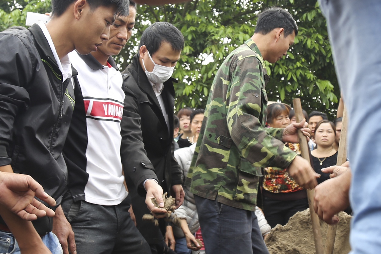 be gai bi sat hai o Nhat anh 11